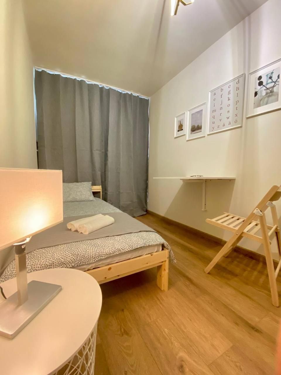Single Room with Shared Bathroom