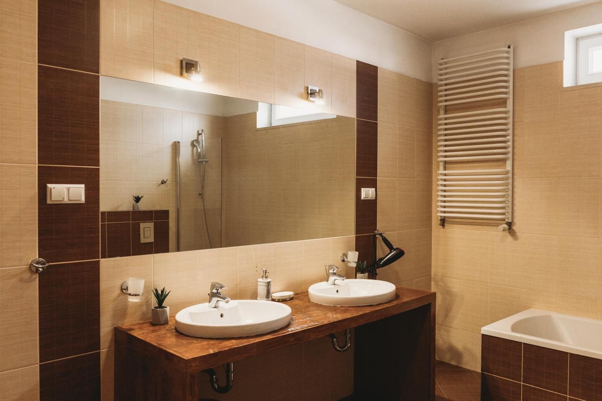 Double Room with Shared Toilet