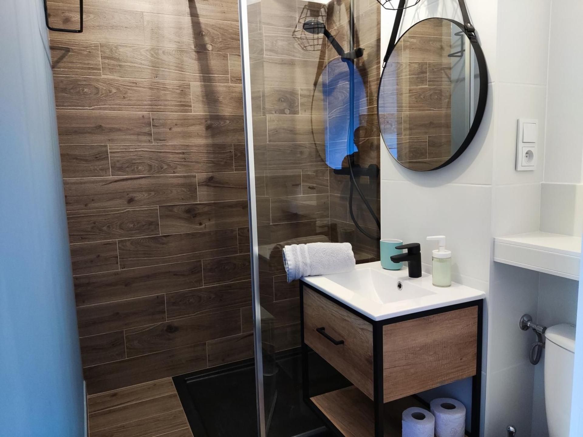 Studio Apartment 215- 4 Graniczna Street