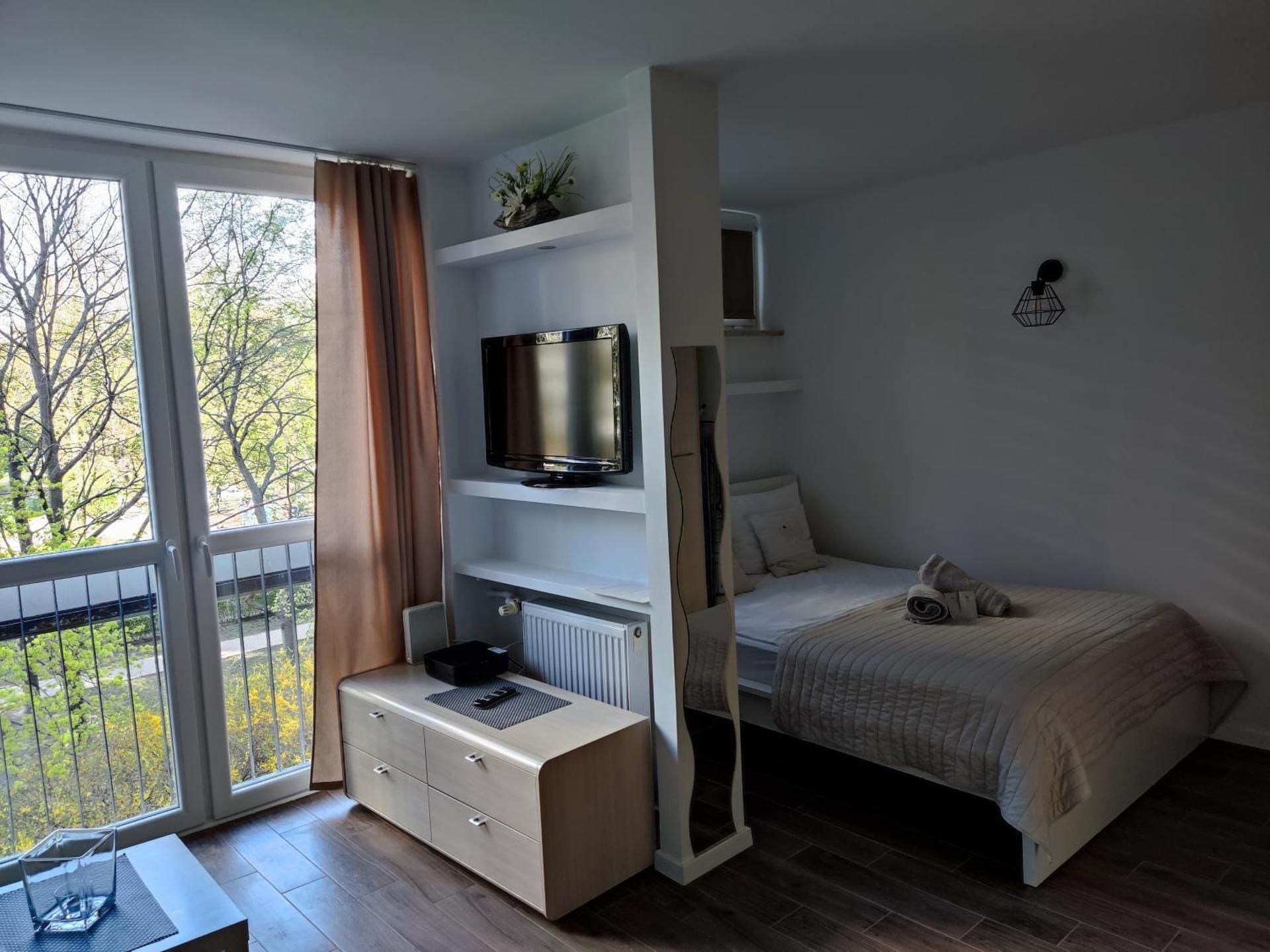 Studio Apartment 215- 4 Graniczna Street