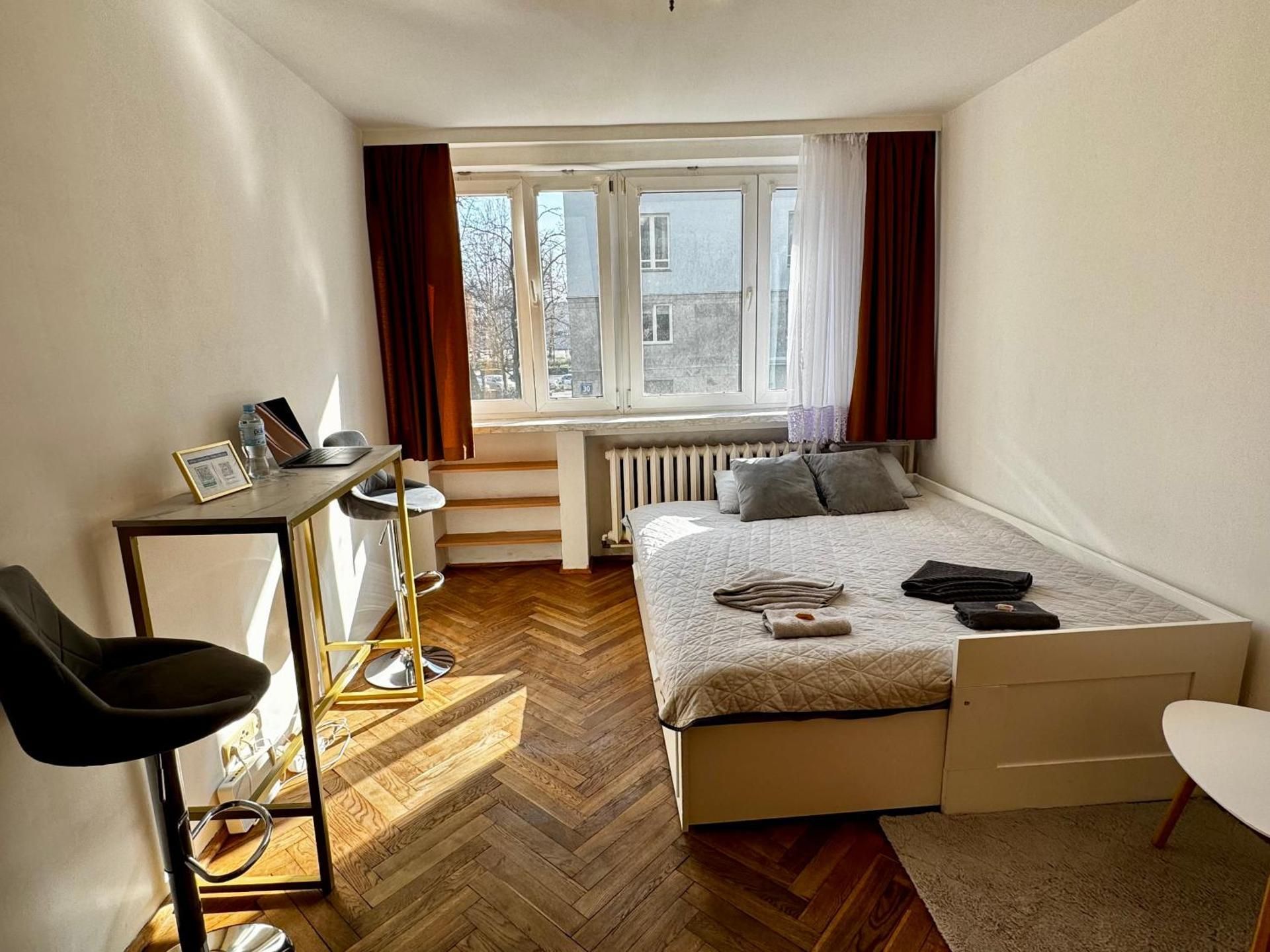 Studio Apartment