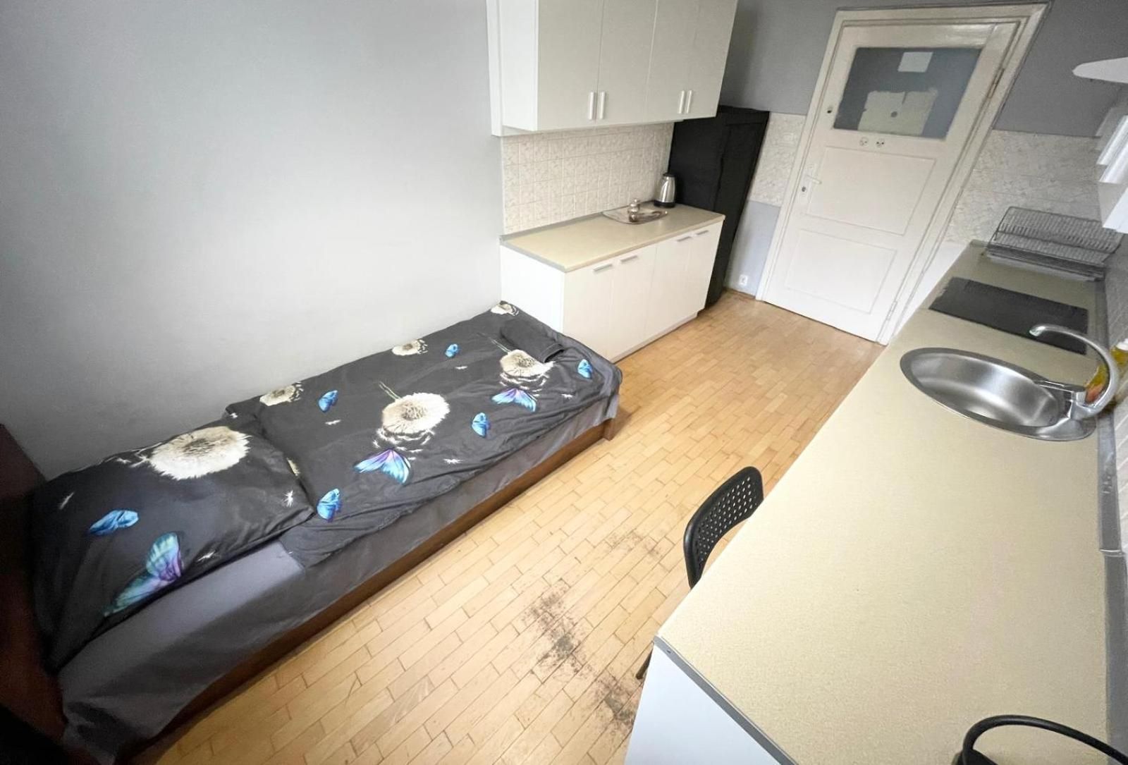 Large Single Room