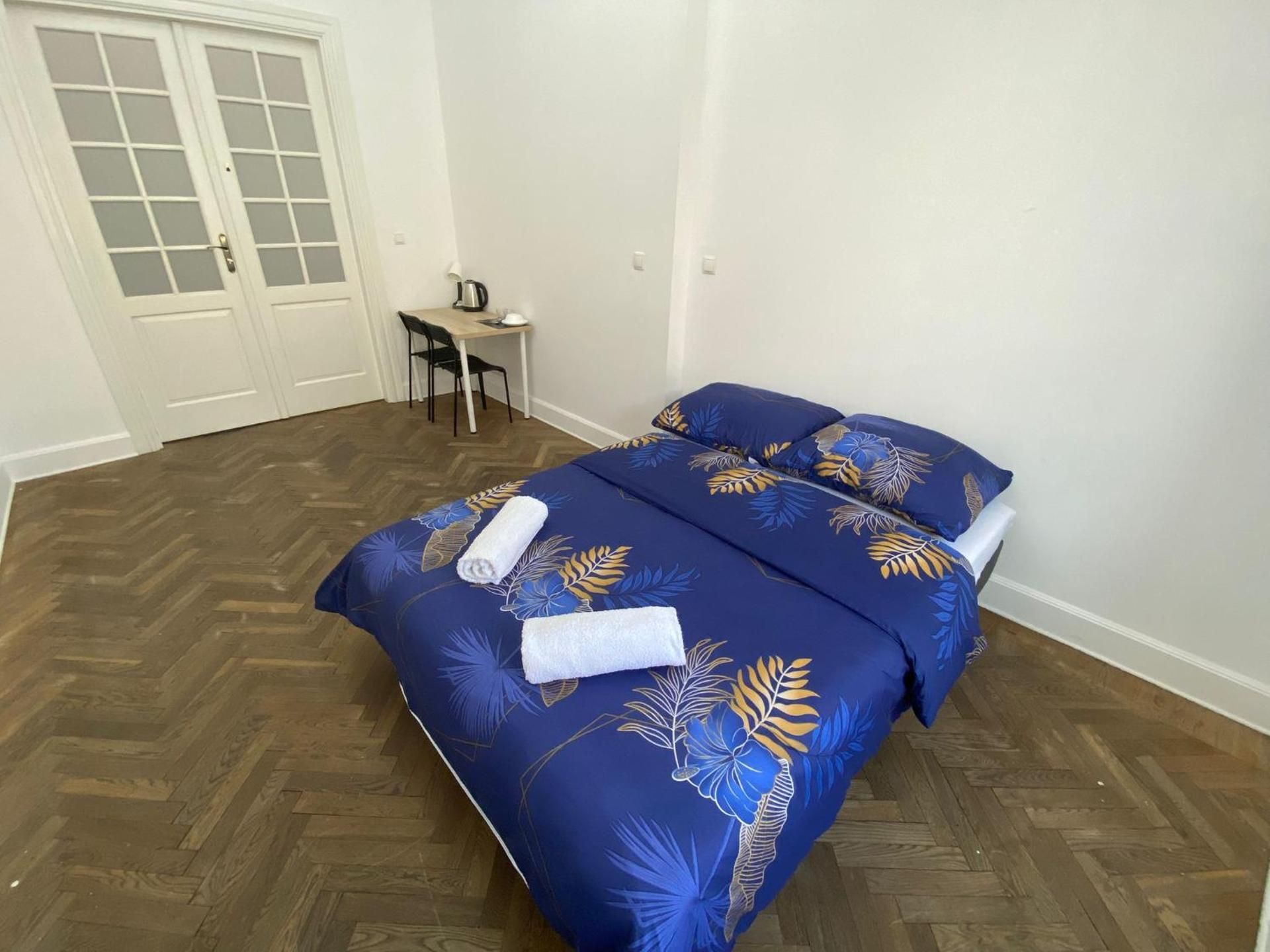 Large Double Room