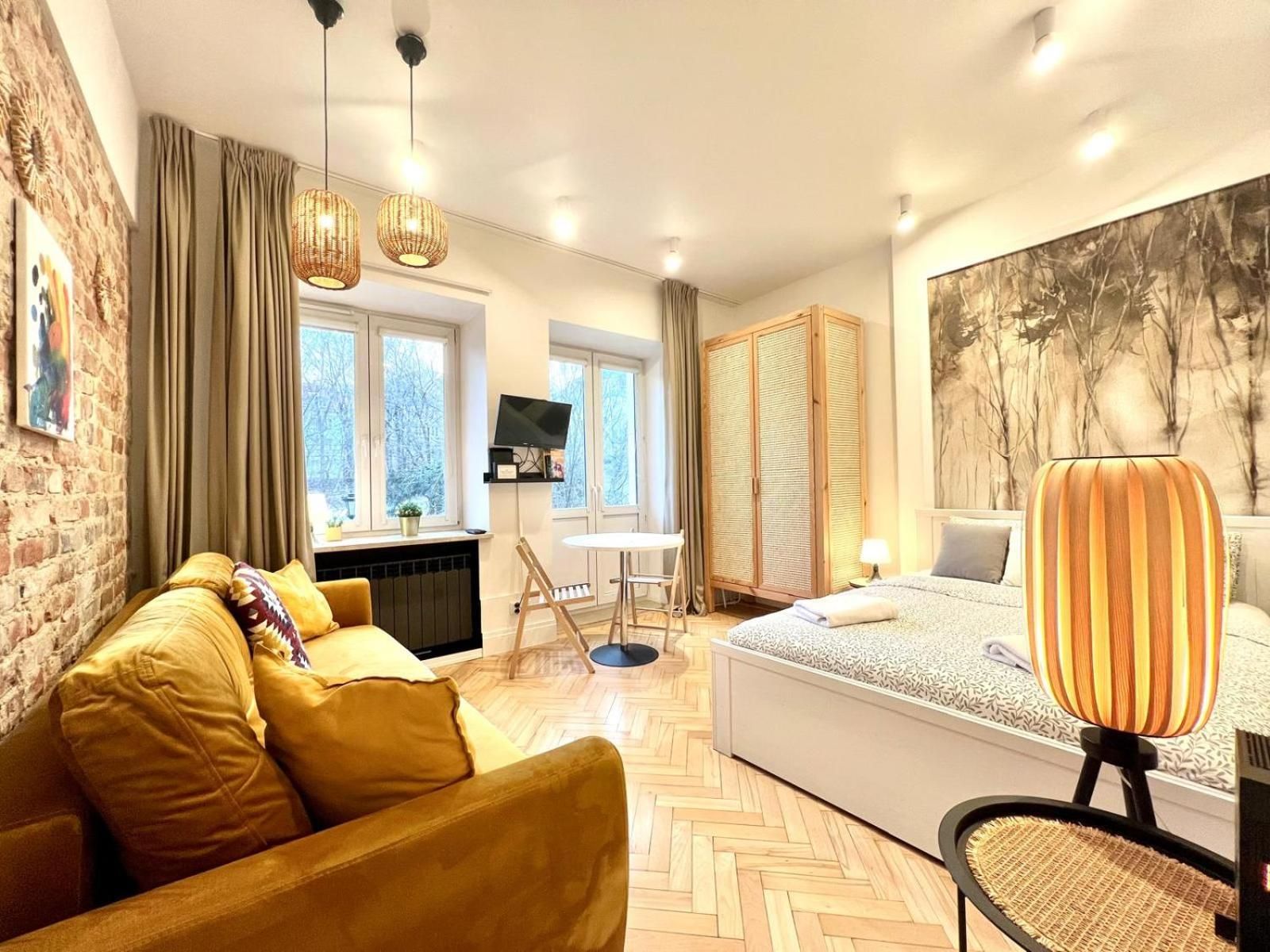 Apartment with Balcony