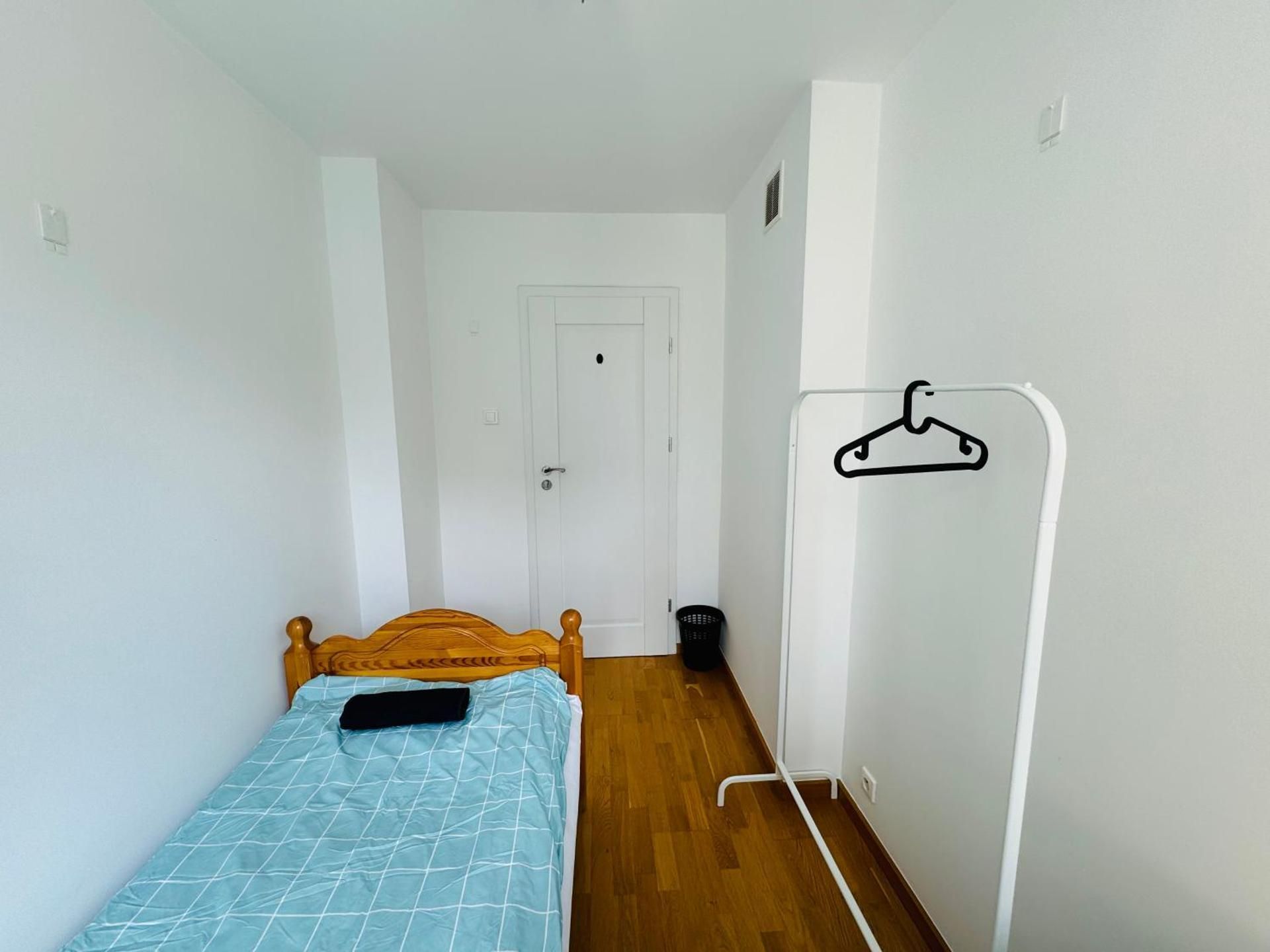 Large Single Room