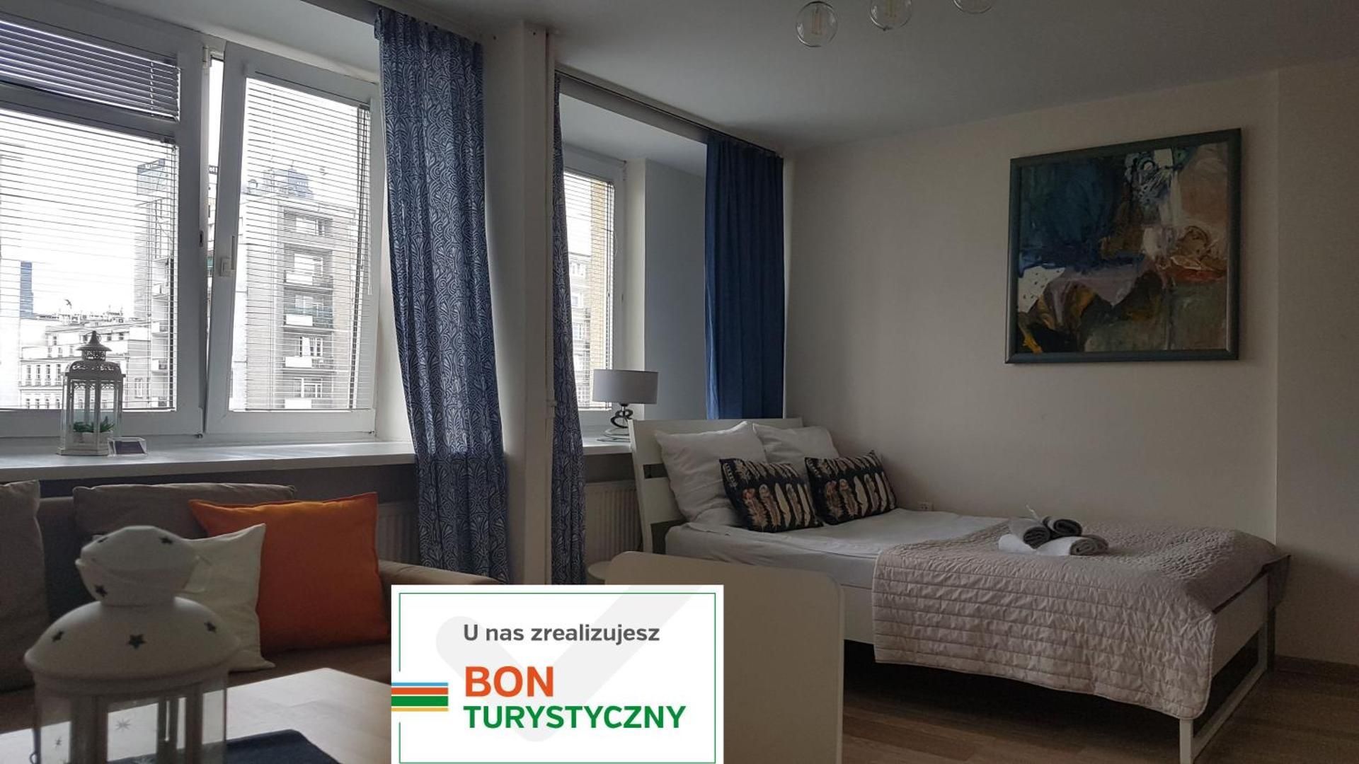 Studio Apartment with city view 41 Wspolna Street