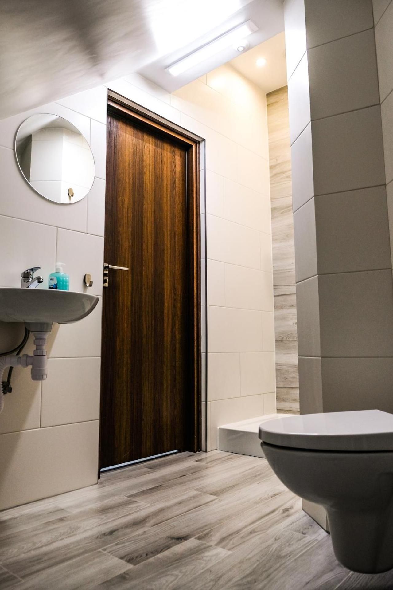Twin Room with Private Bathroom