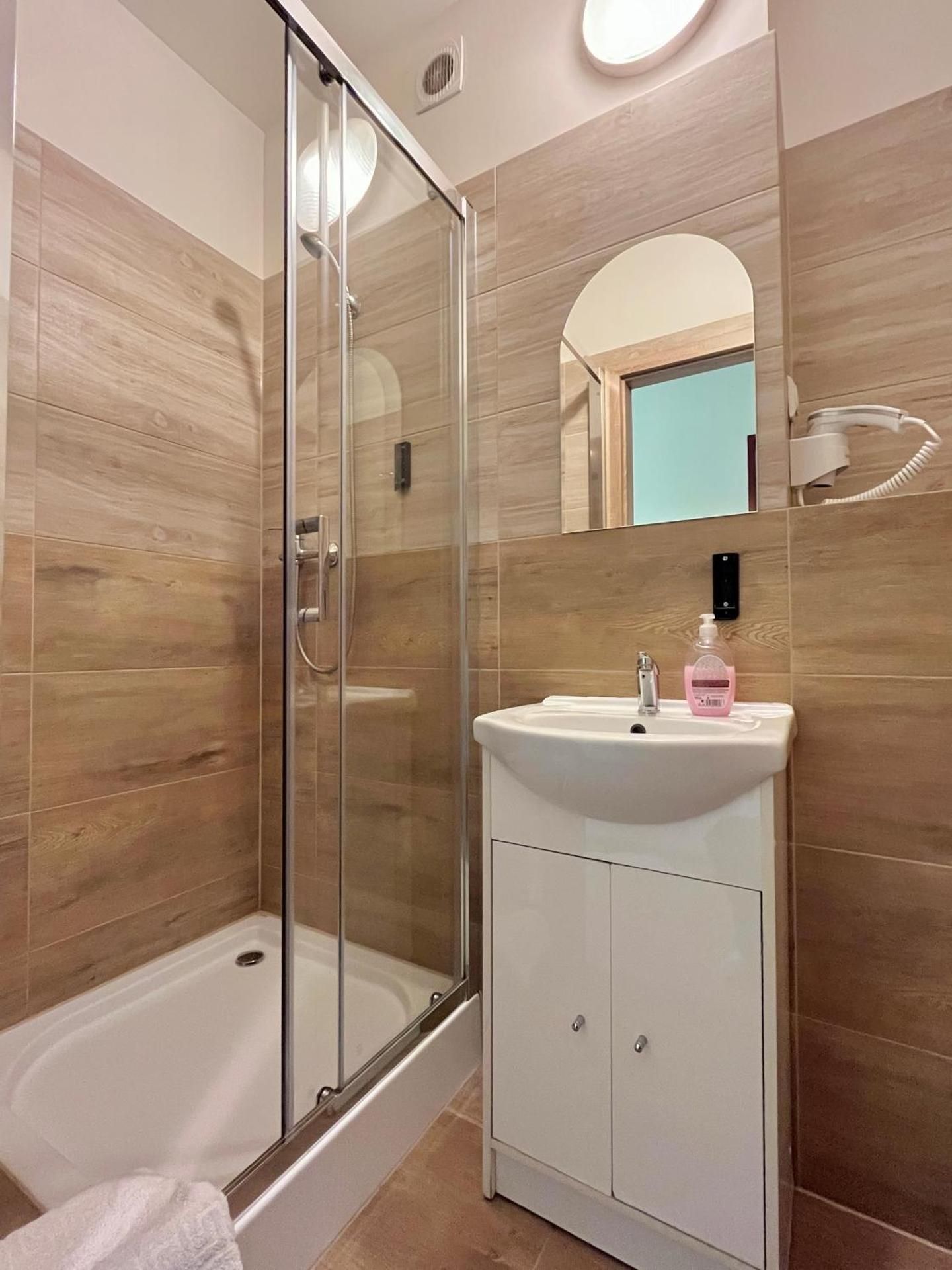 Single Room with Bathroom