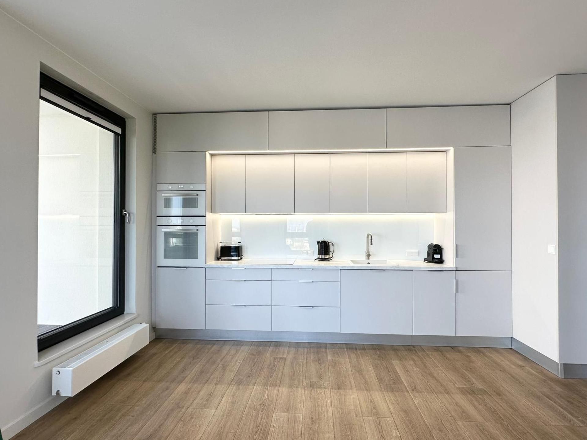 One-Bedroom Apartment with Terrace