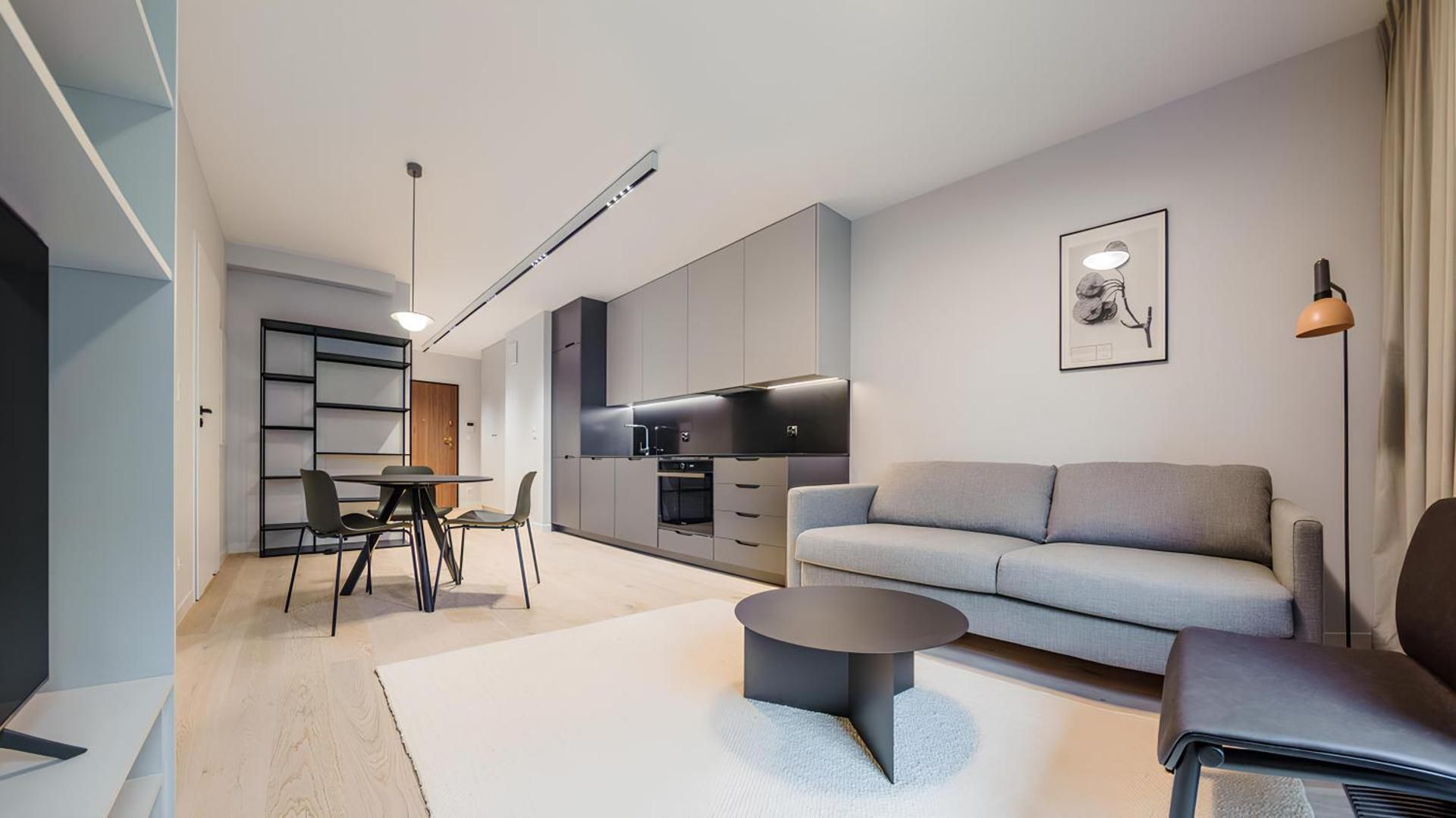 One-Bedroom Apartment