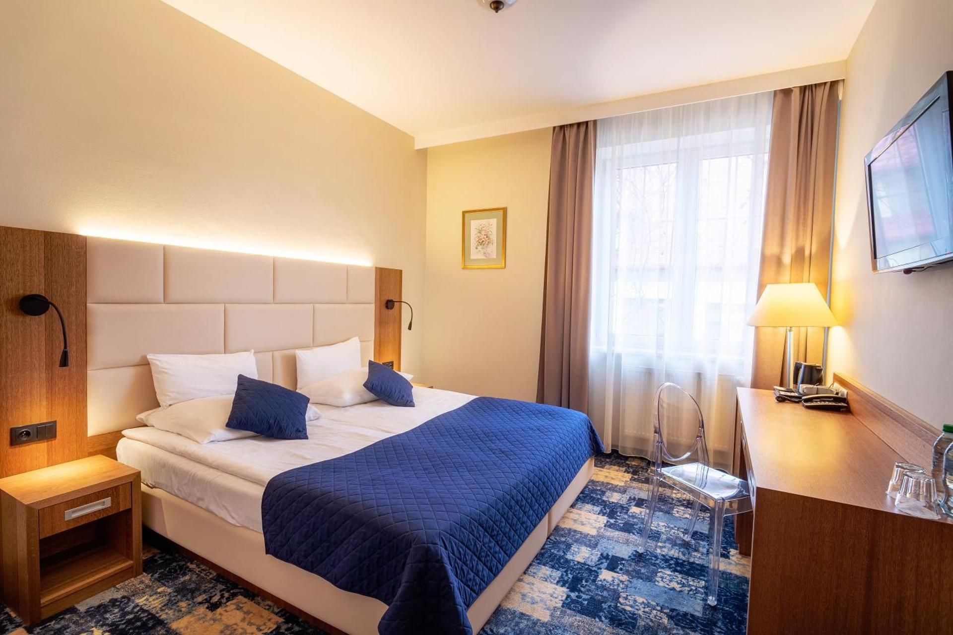 Premier Double Room with Air Conditioning
