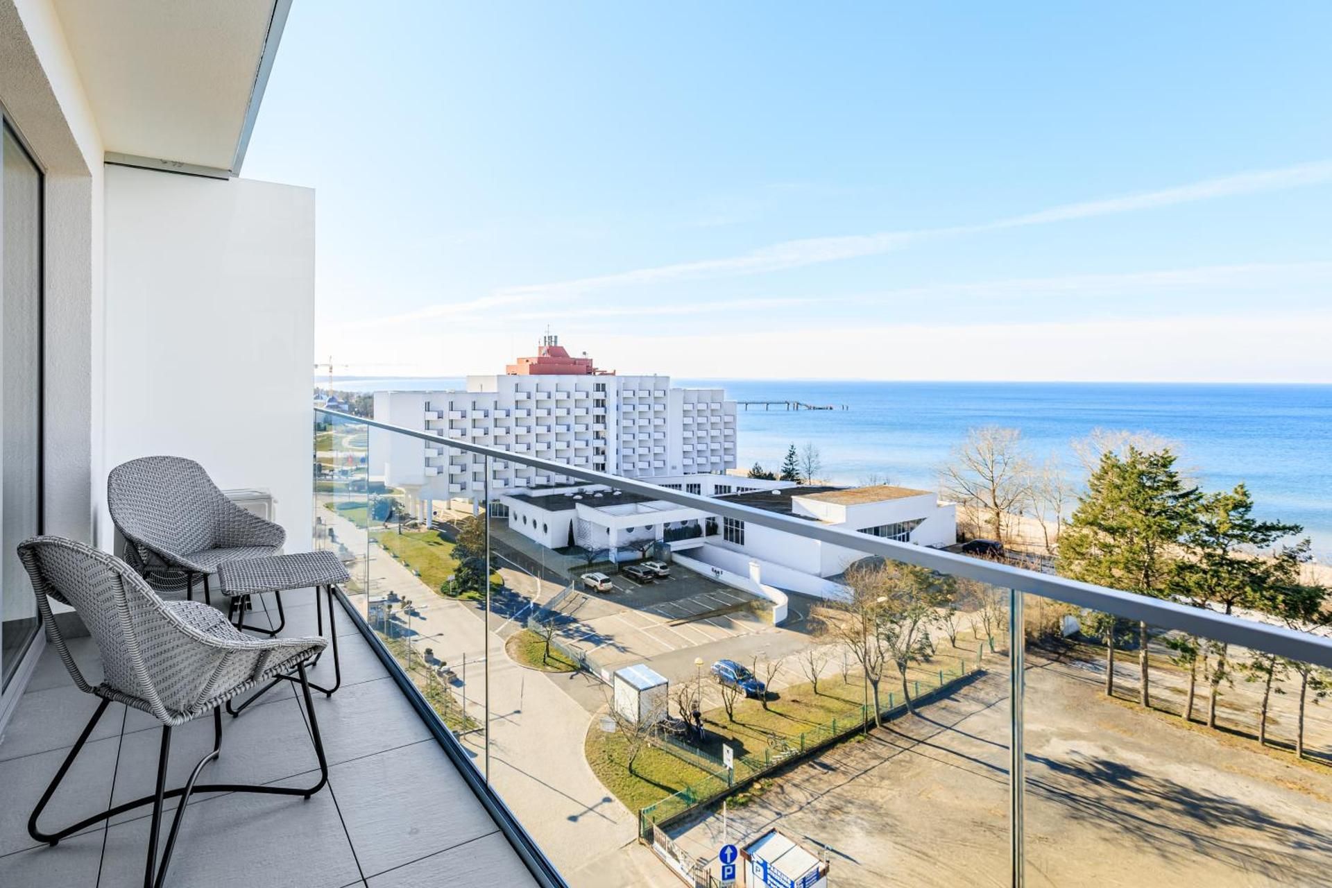 Apartment with Sea View - A77