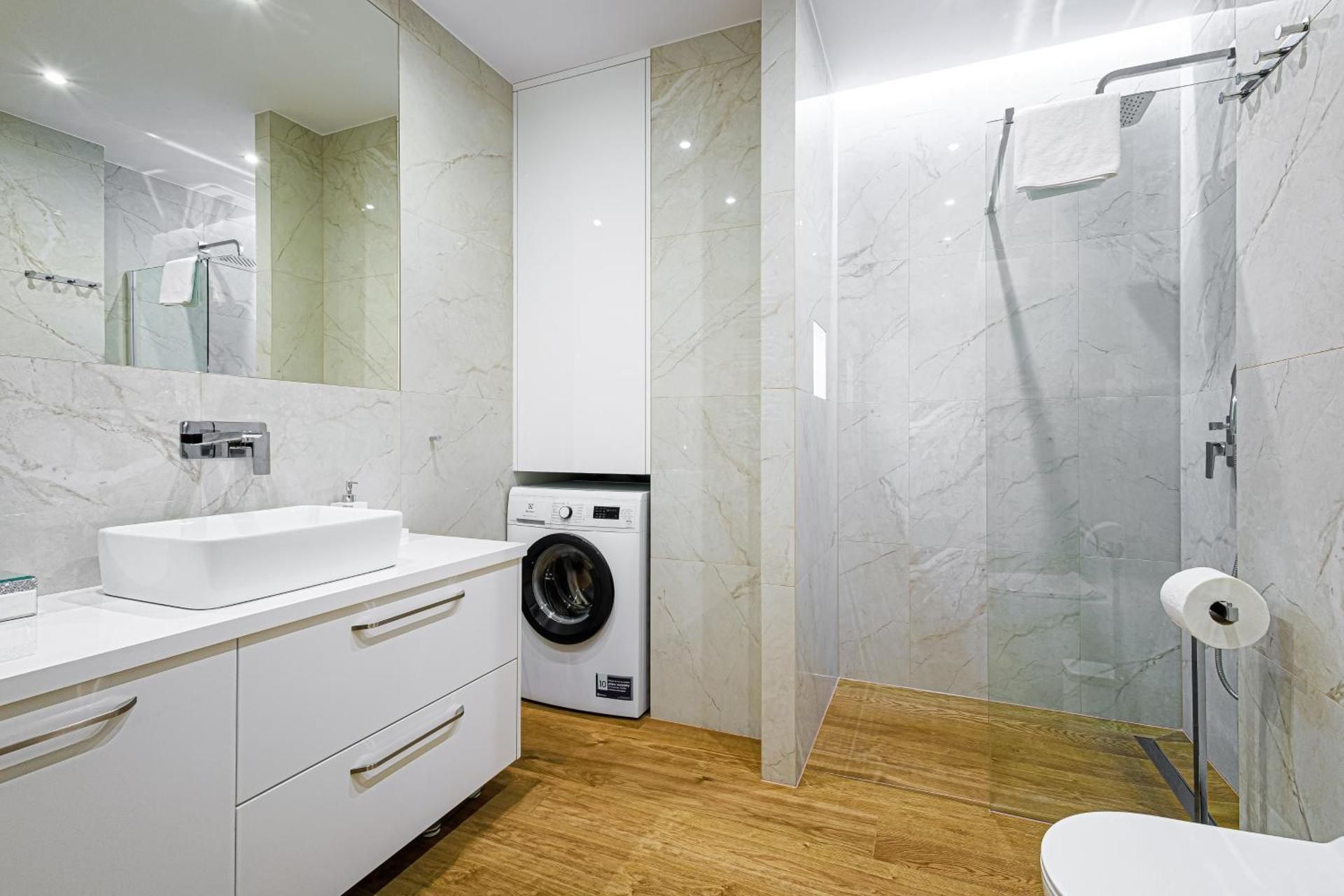 One-Bedroom Apartment - A62
