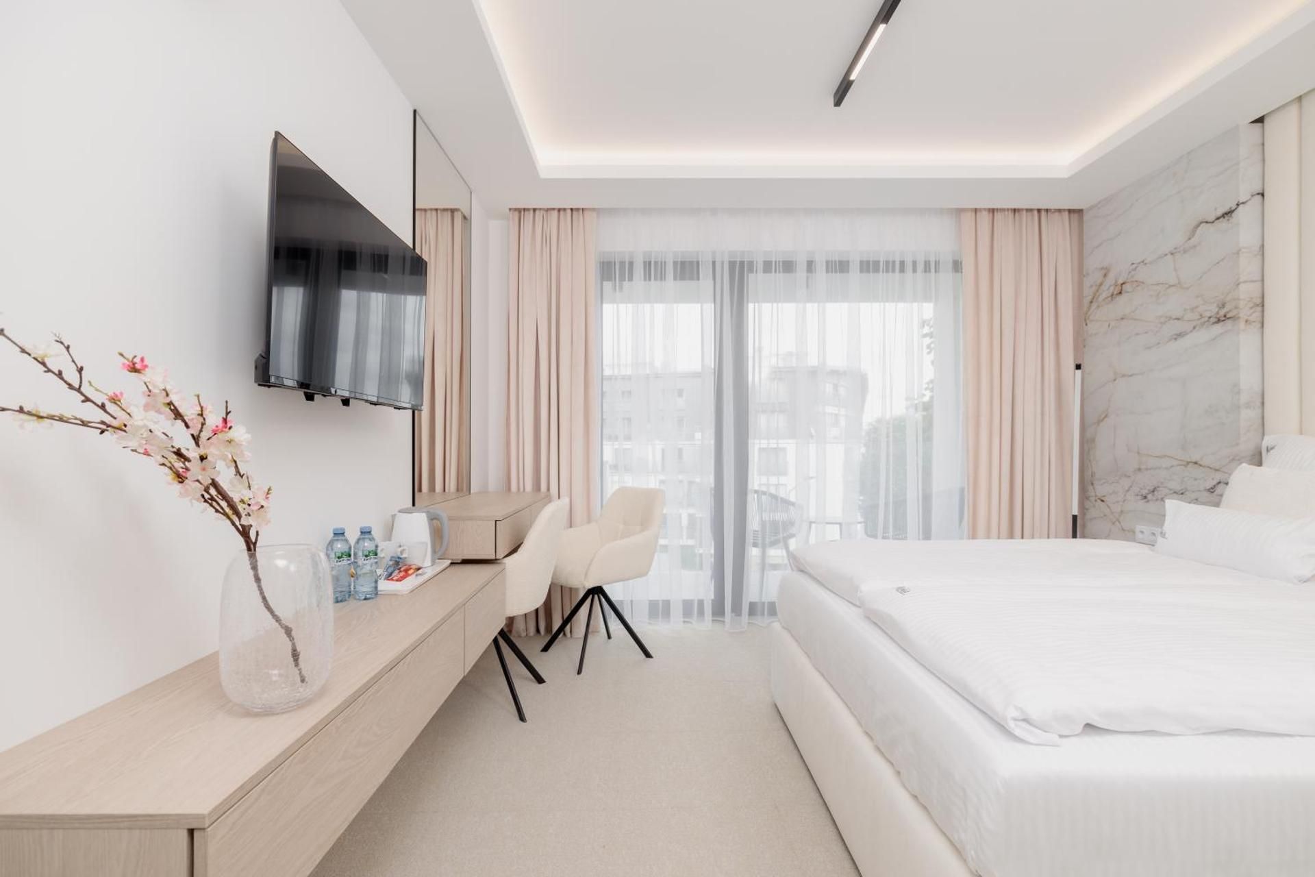 Deluxe Double Room with Balcony