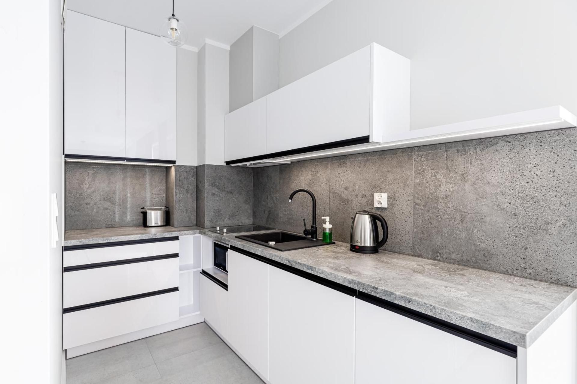 Standard Apartment C98B