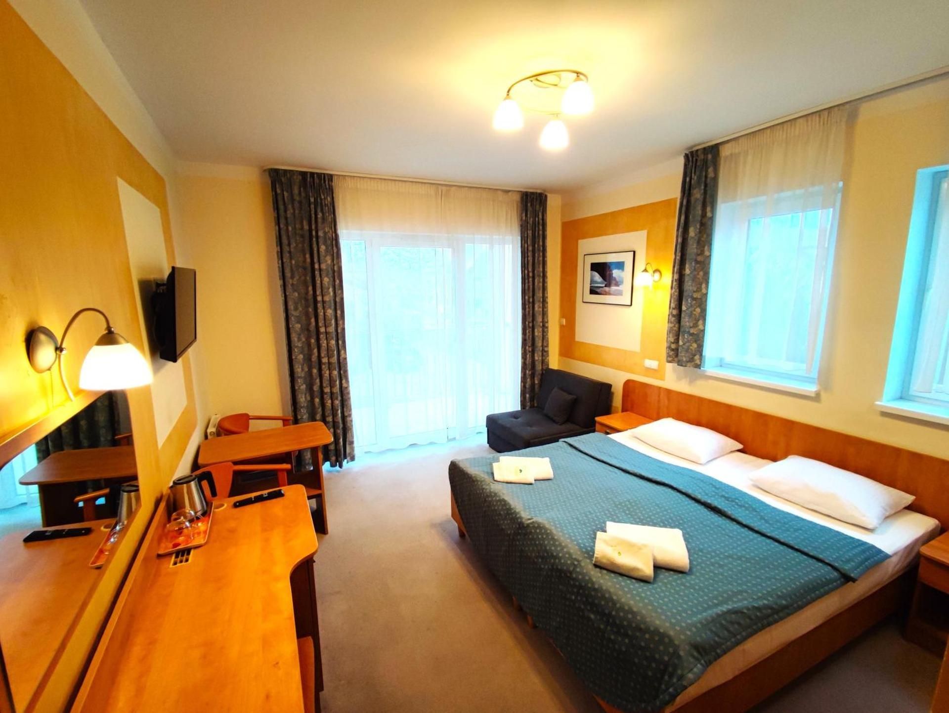 Large Single Room