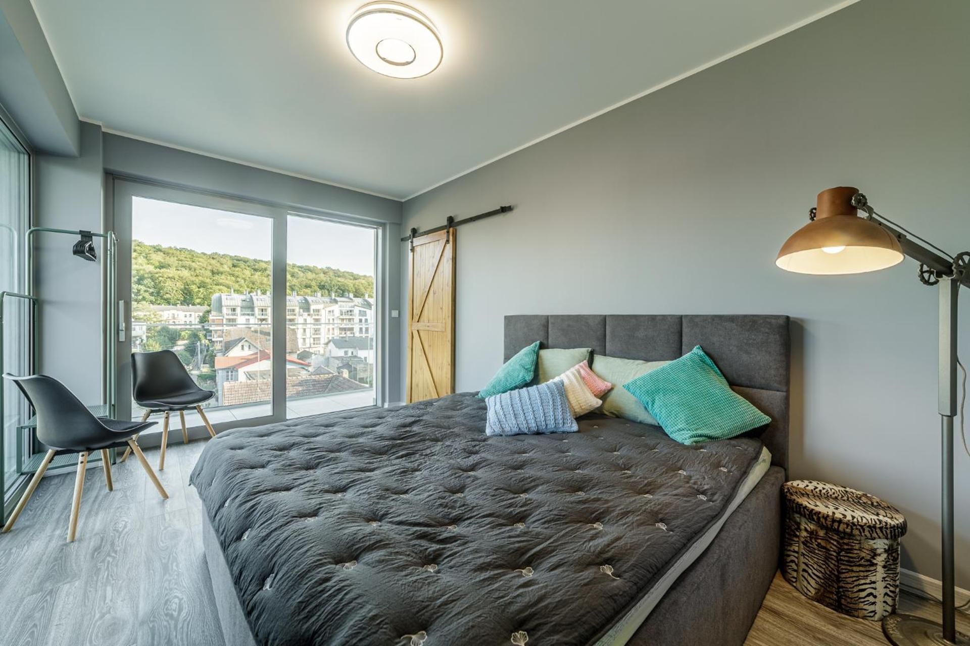 One-Bedroom Apartment -C31