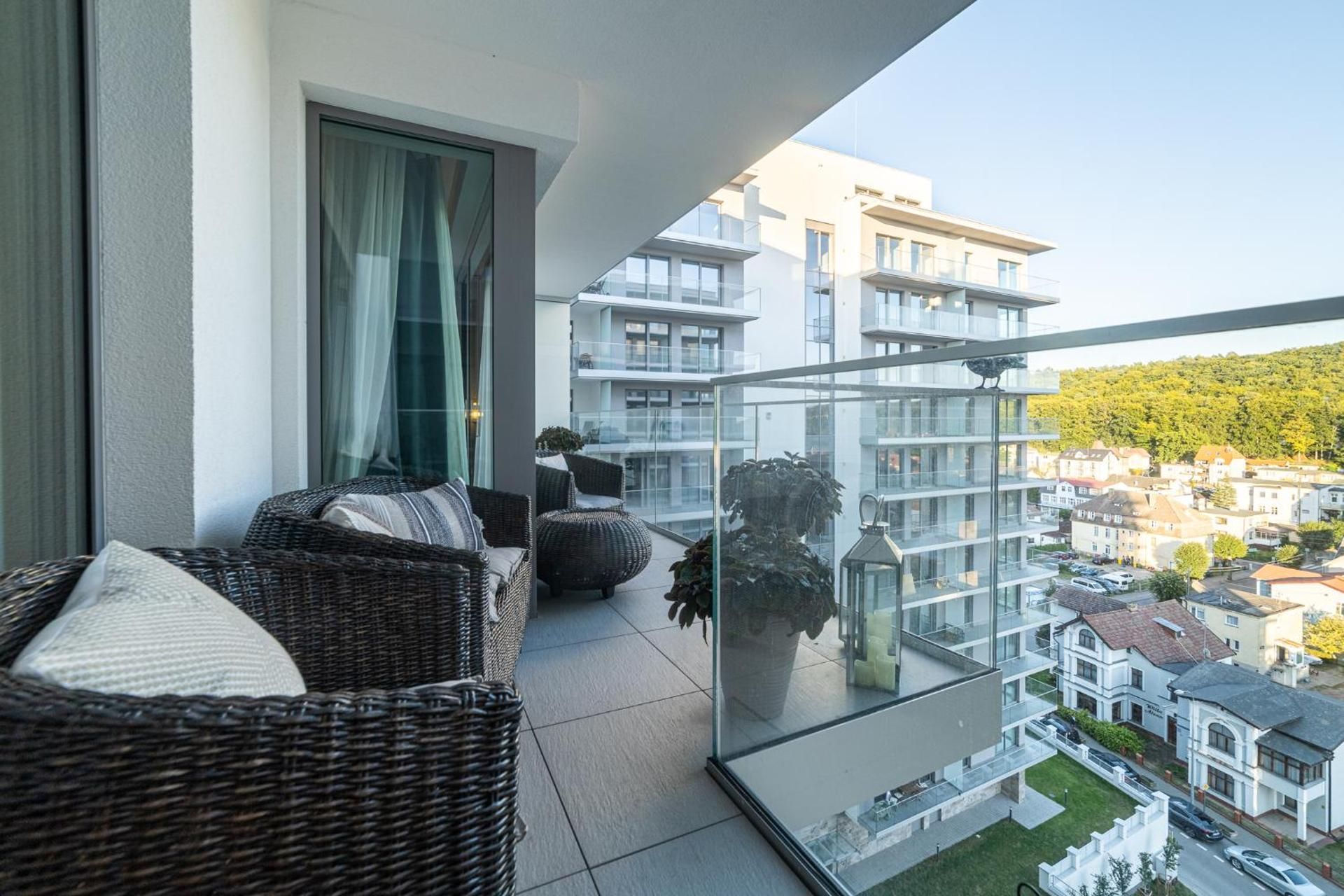 One-Bedroom Apartment -B73