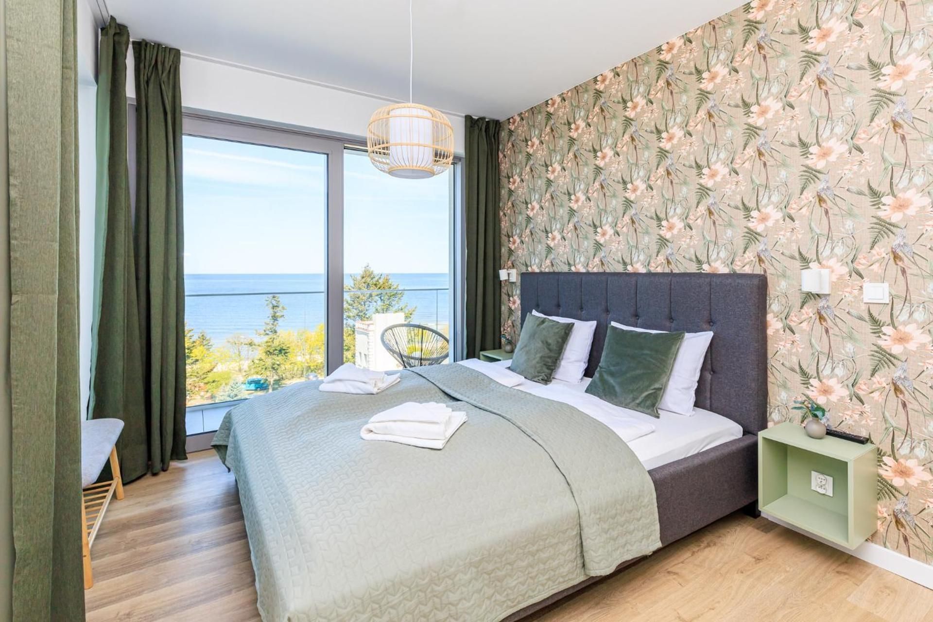 Apartment with Sea View - B54