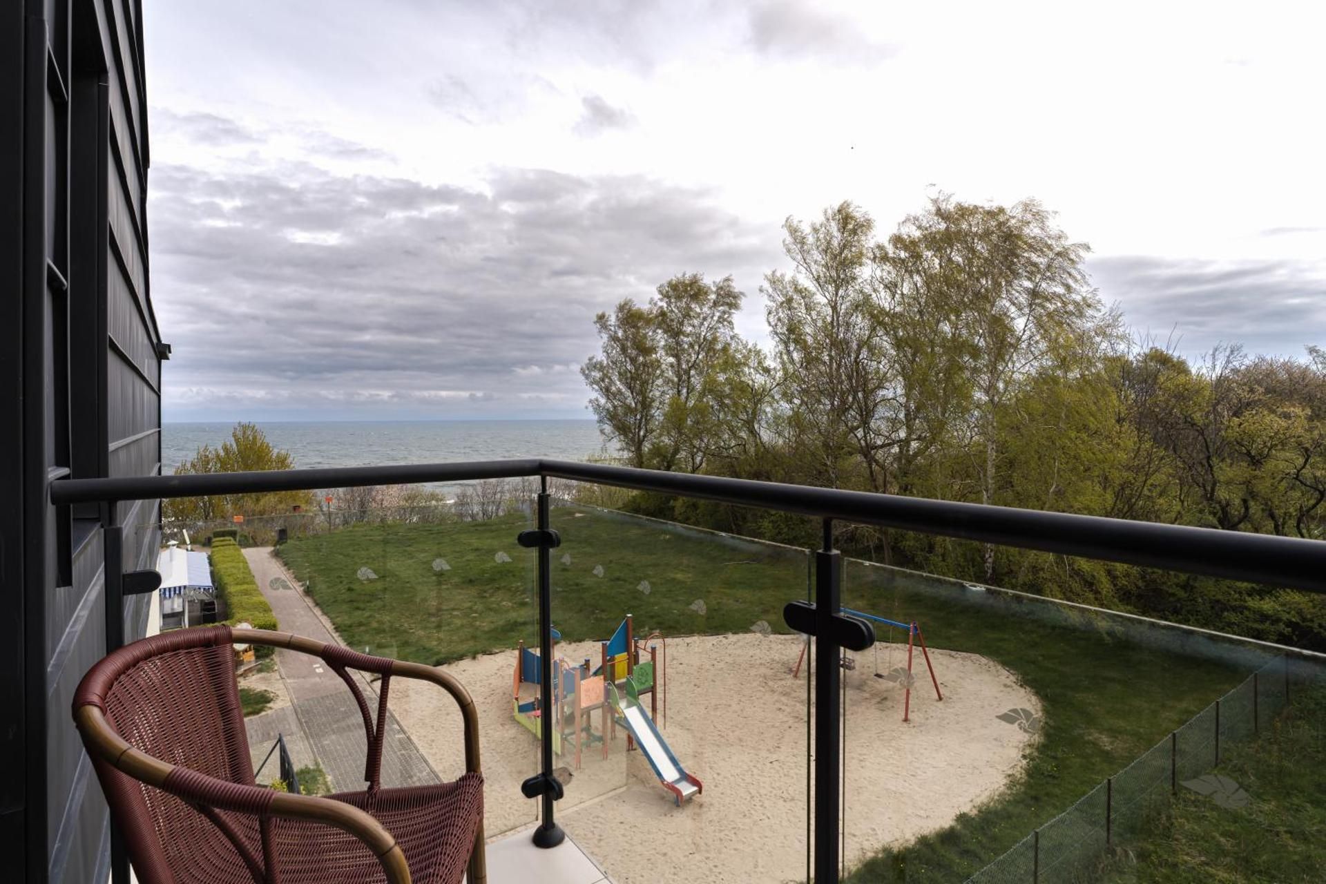 Double or Twin Room with Partial Sea View