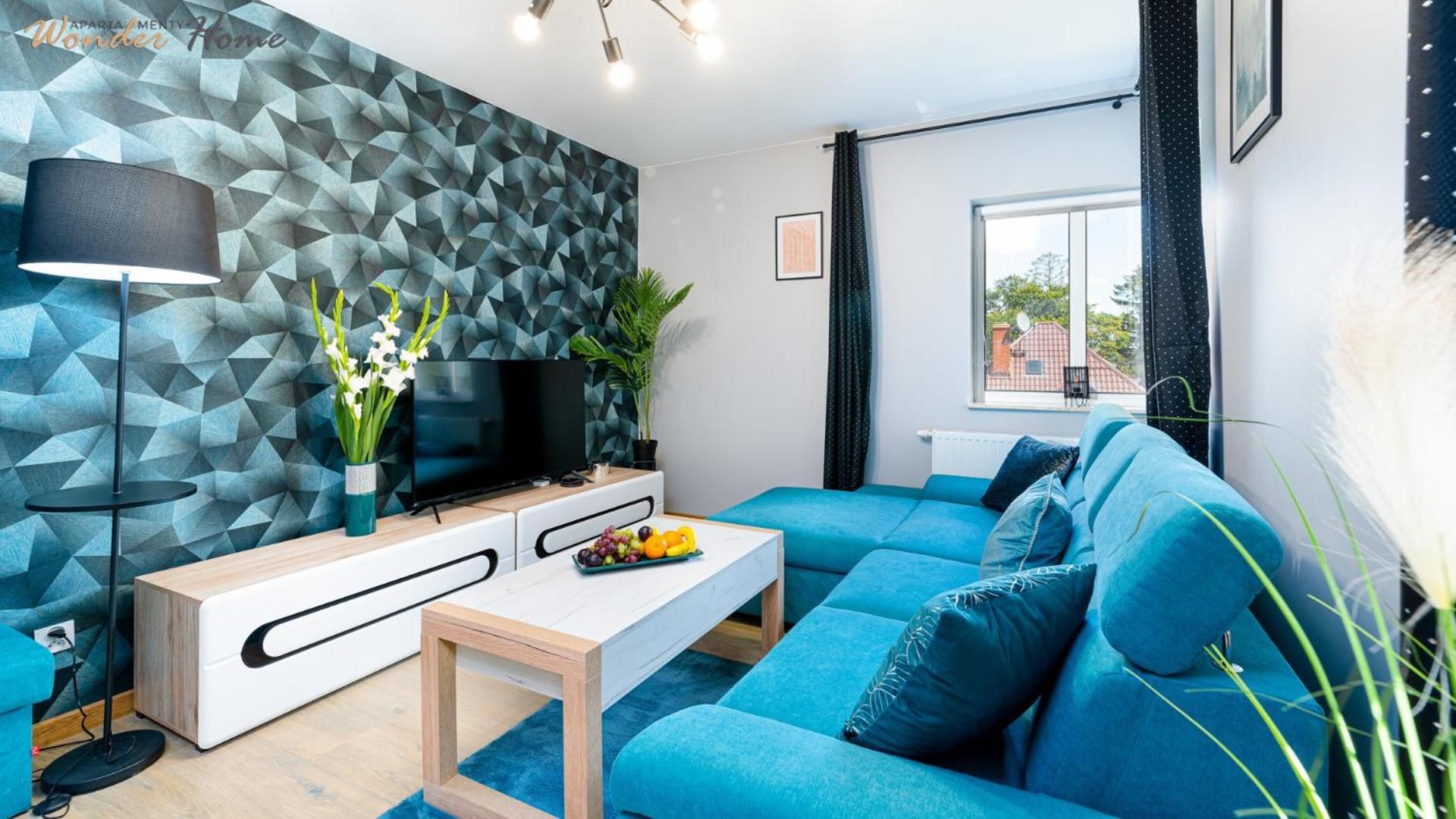 One-Bedroom Apartment with Balcony