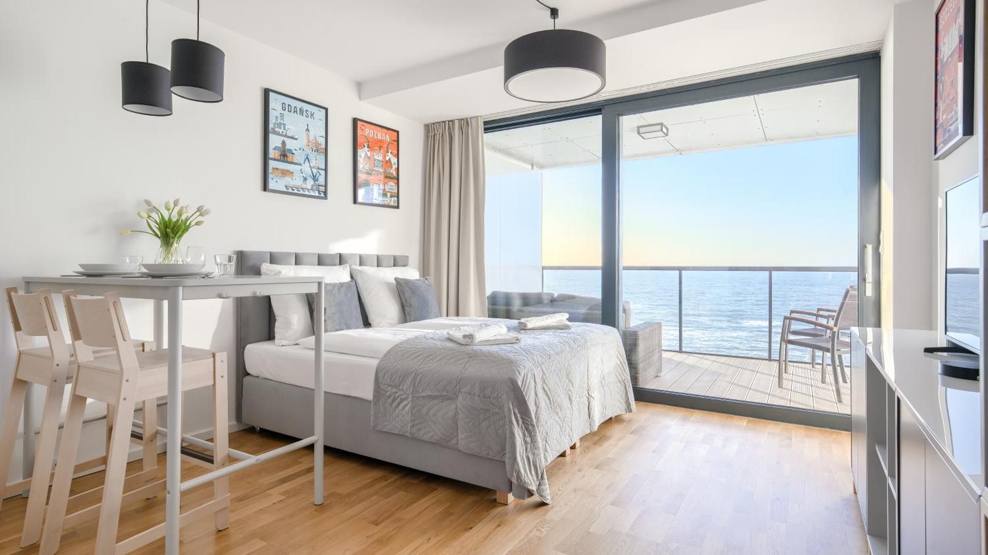 Studio with Sea View