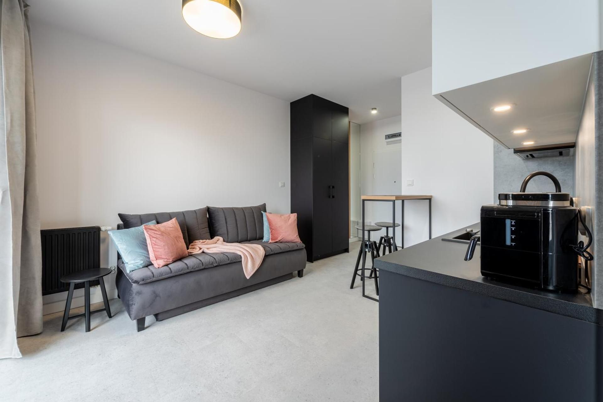 Studio Apartment