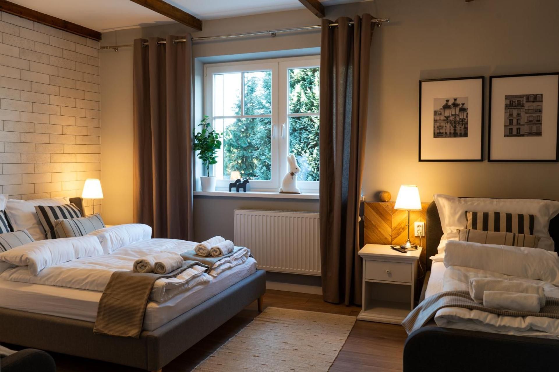 Superior One-Bedroom Apartment