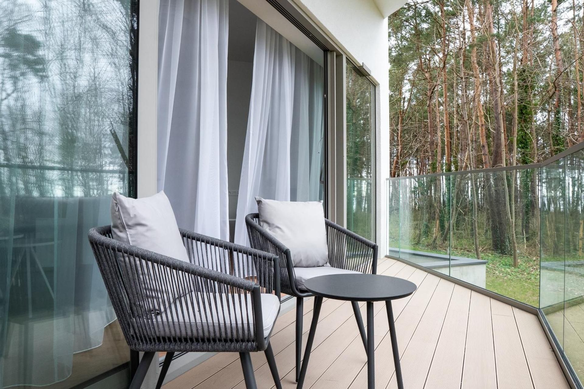 One-Bedroom Apartment with Sea View and Terrace