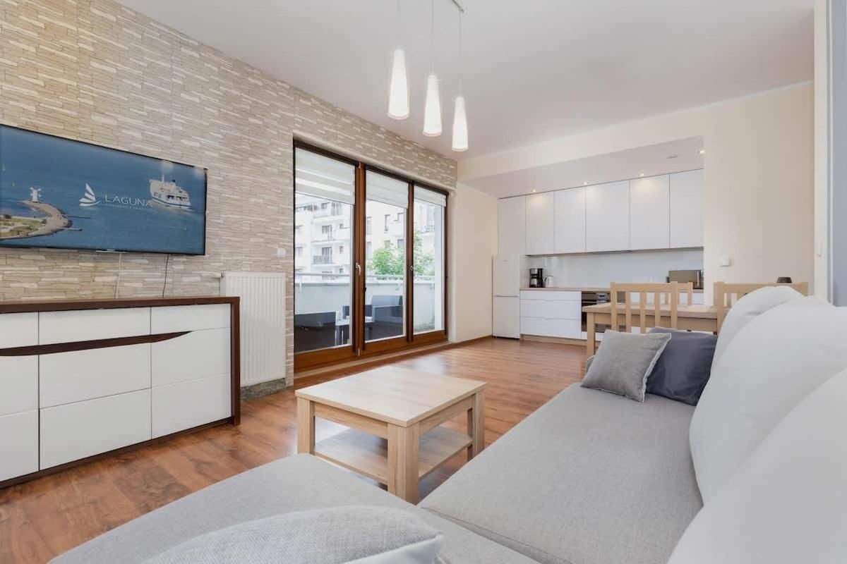 One-Bedroom Deluxe Apartment