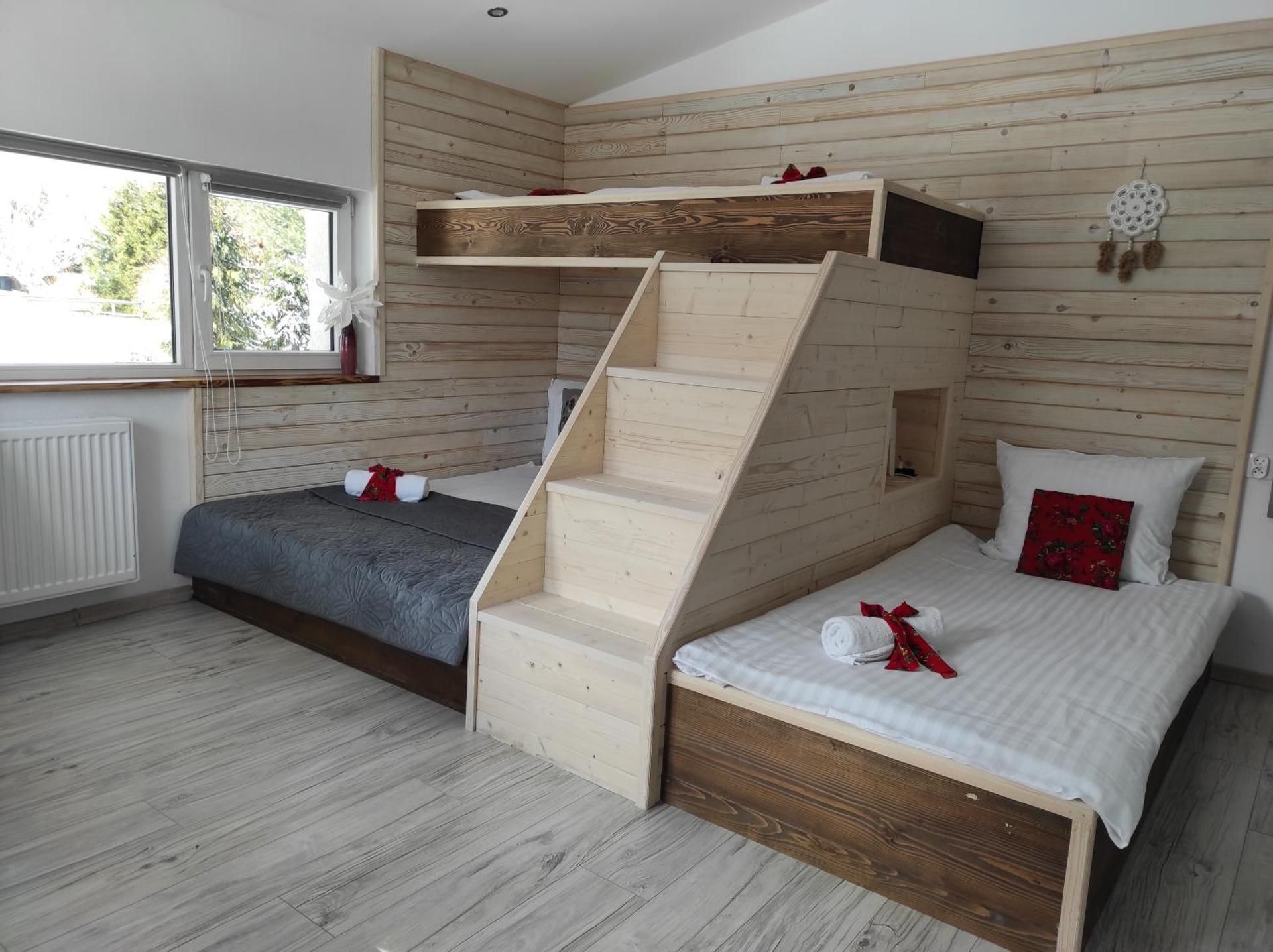 Quadruple Room with Private Bathroom