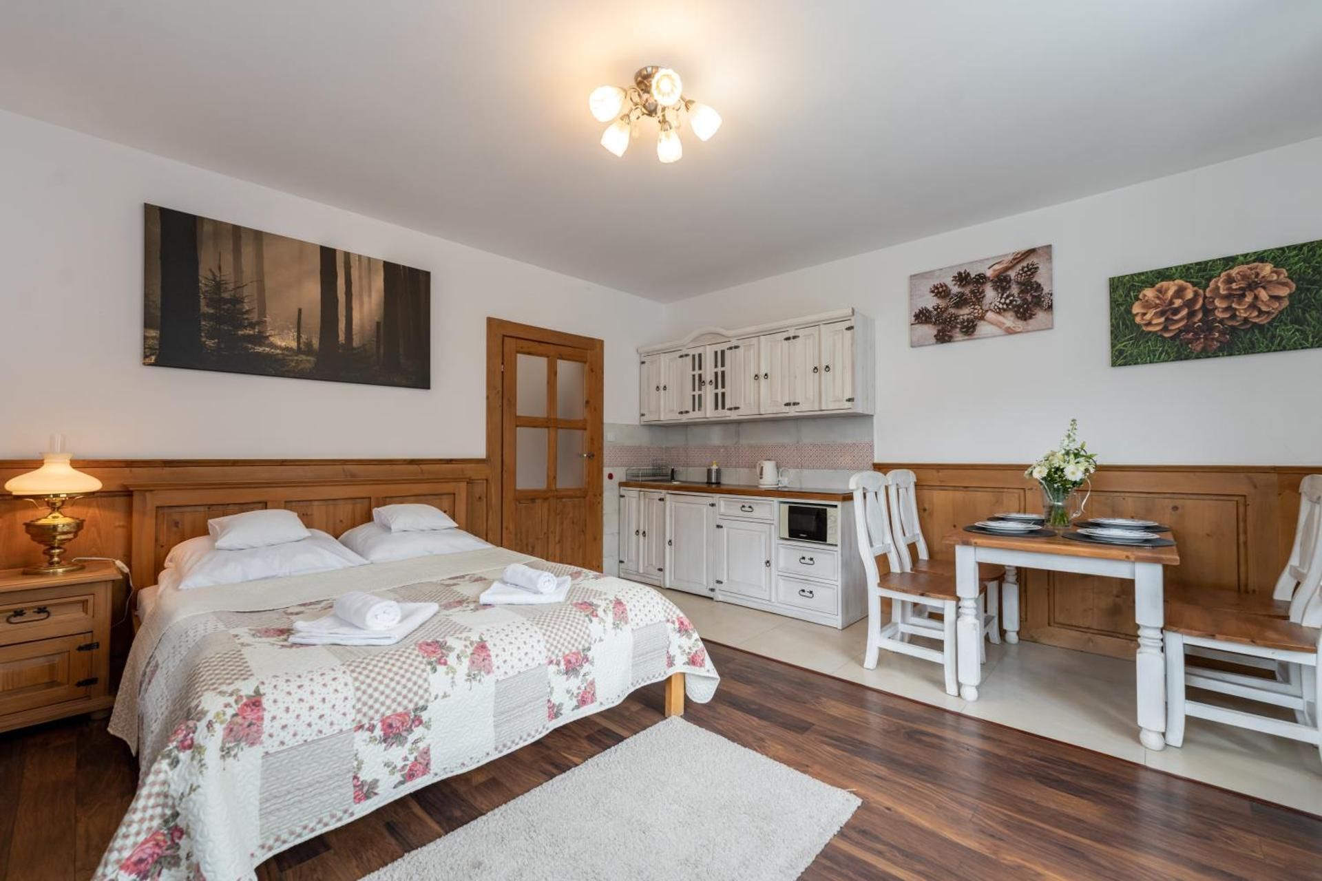 Studio Apartment