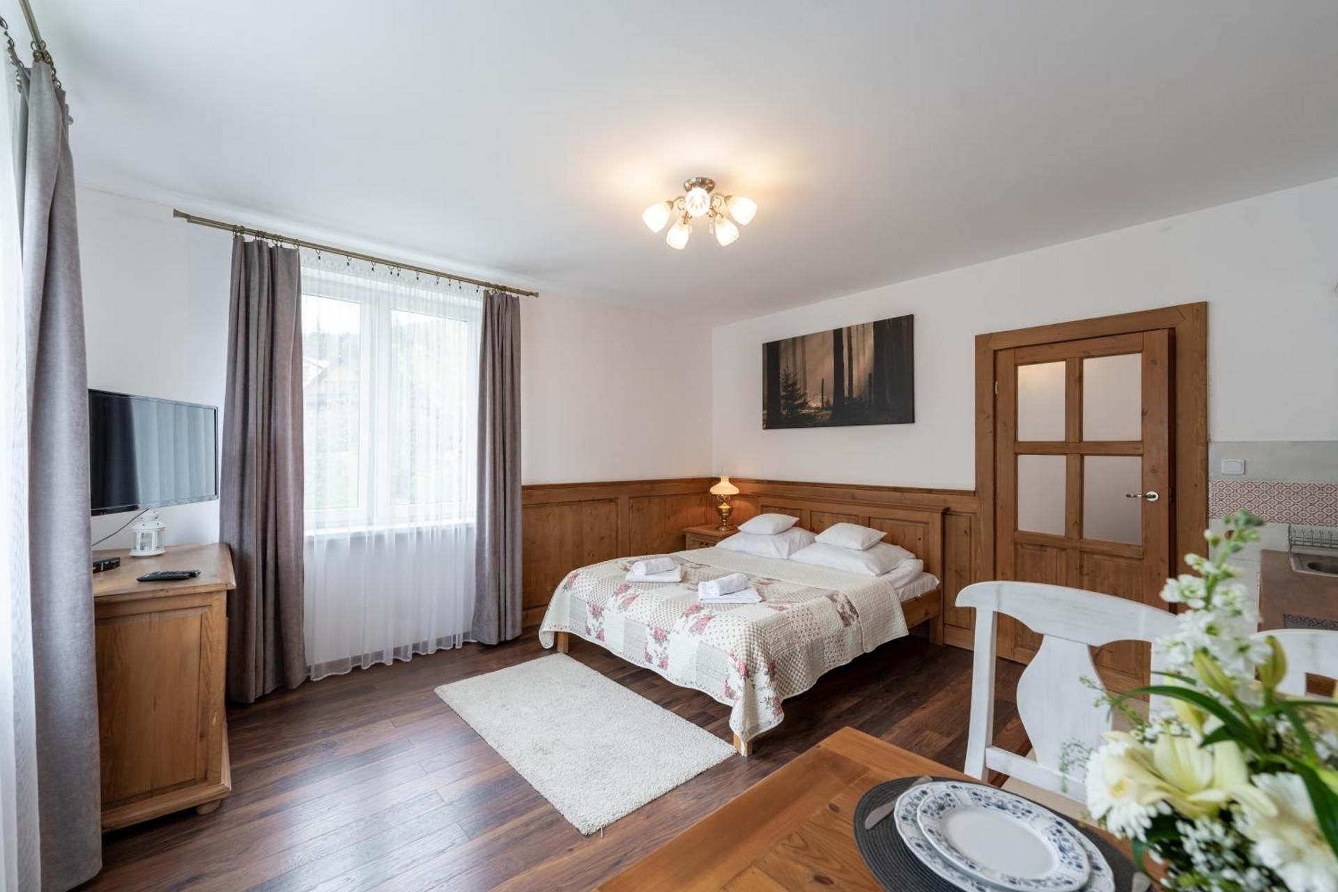 Studio Apartment