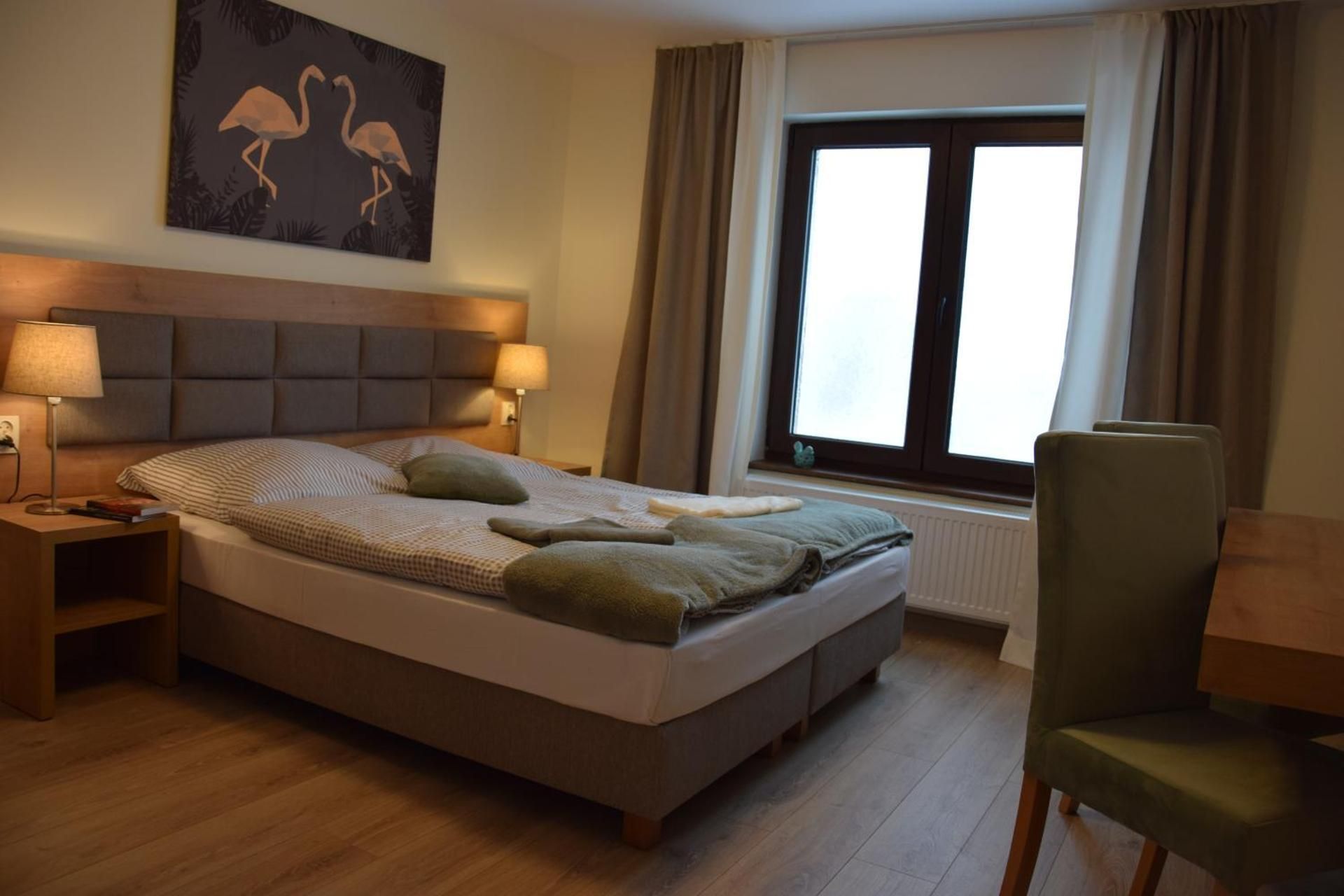 DELUXE APARTMENT