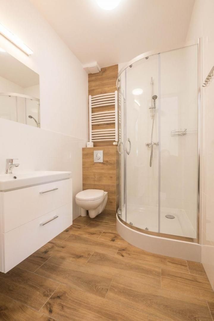 Deluxe Double or Twin Room with Mountain View