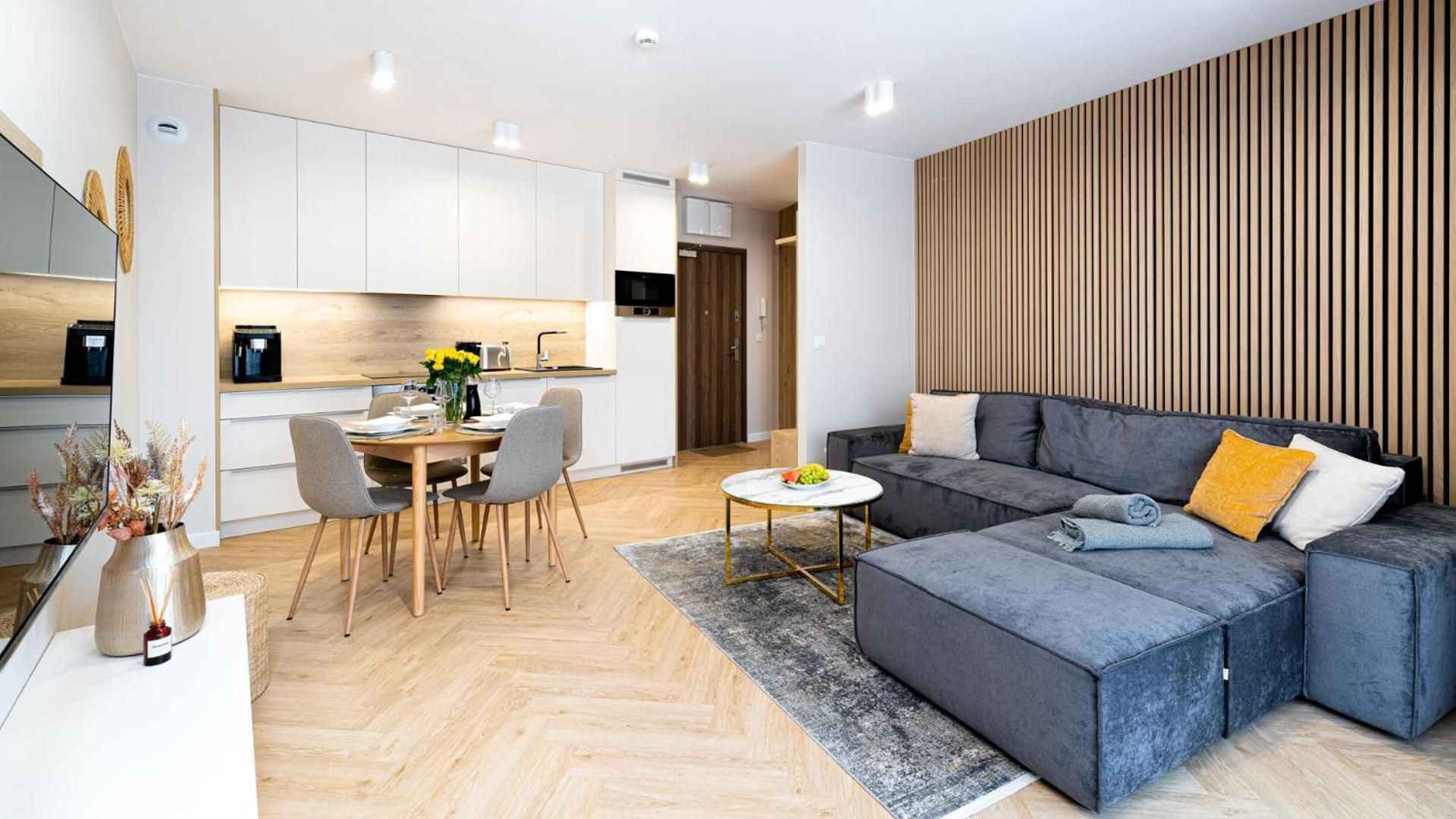 Two-Bedroom Deluxe Apartment