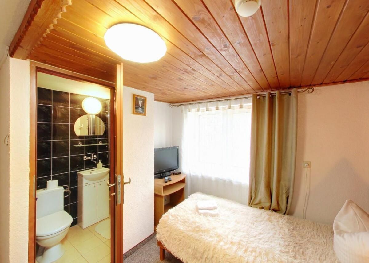 Single Room with Bathroom