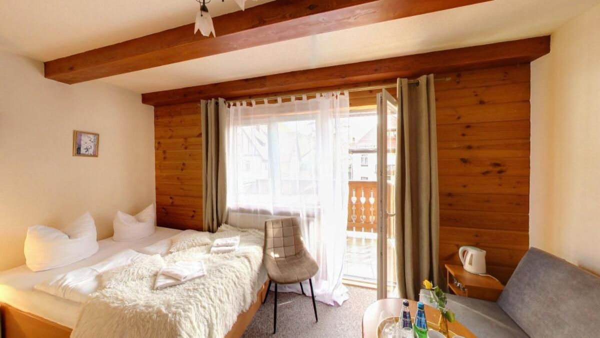 Triple Room with Balcony
