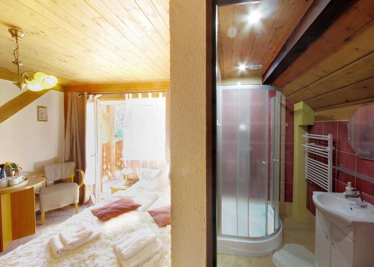 Quadruple Room with Mountain View