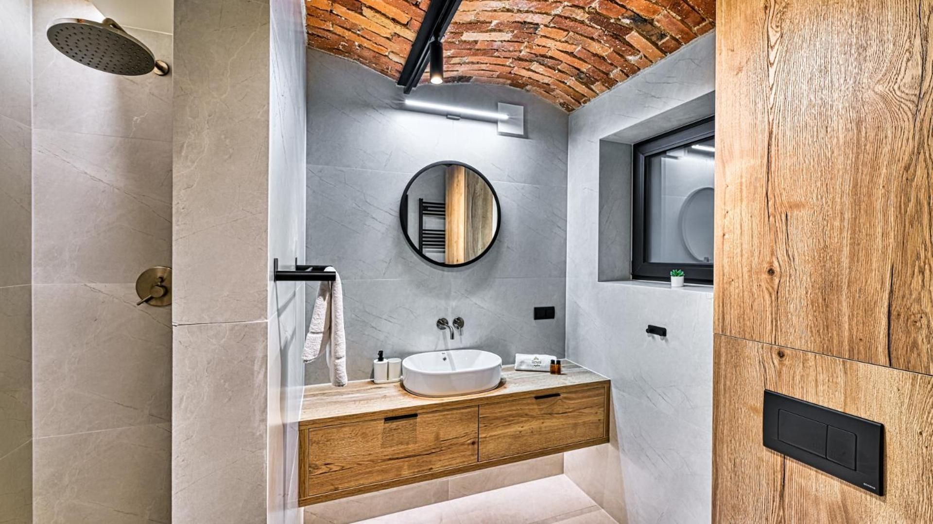 One-Bedroom Superior Apartment