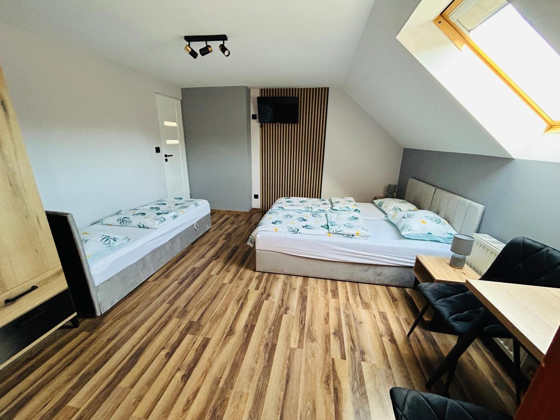 Triple Room with Private Bathroom