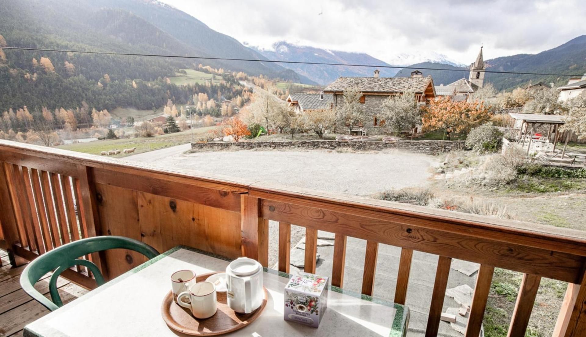 Superior One-Bedroom Apartment with Balcony