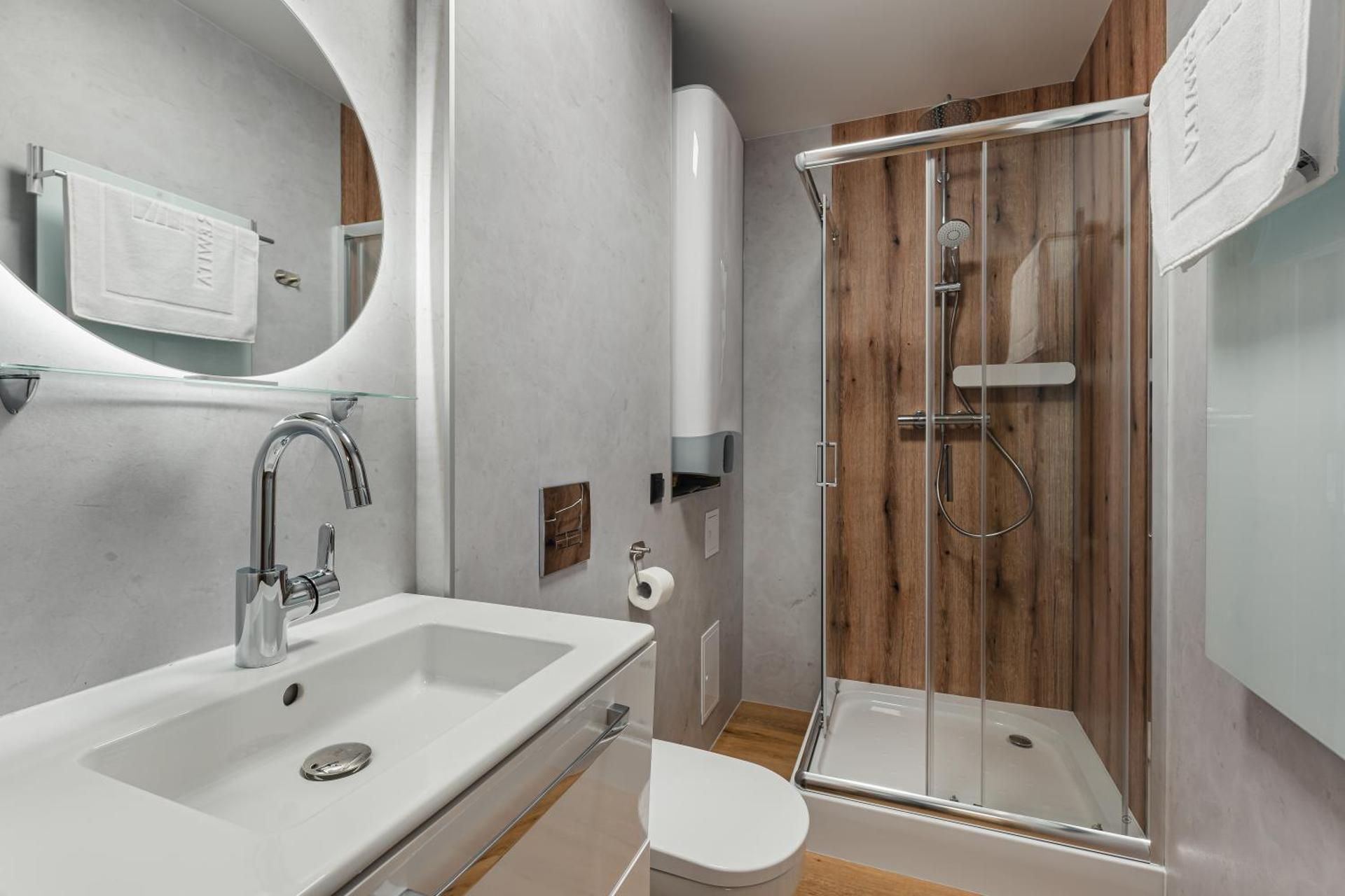 Studio Apartment with Sea View