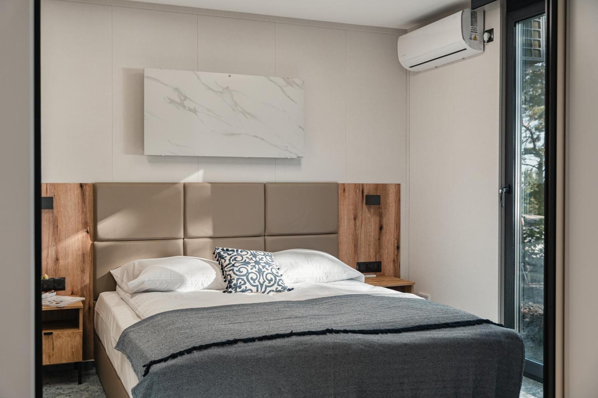 Studio Apartment with Sea View