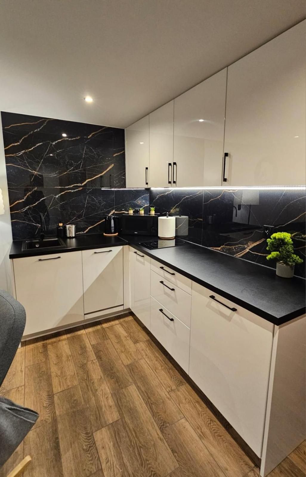Two-Bedroom Deluxe Apartment