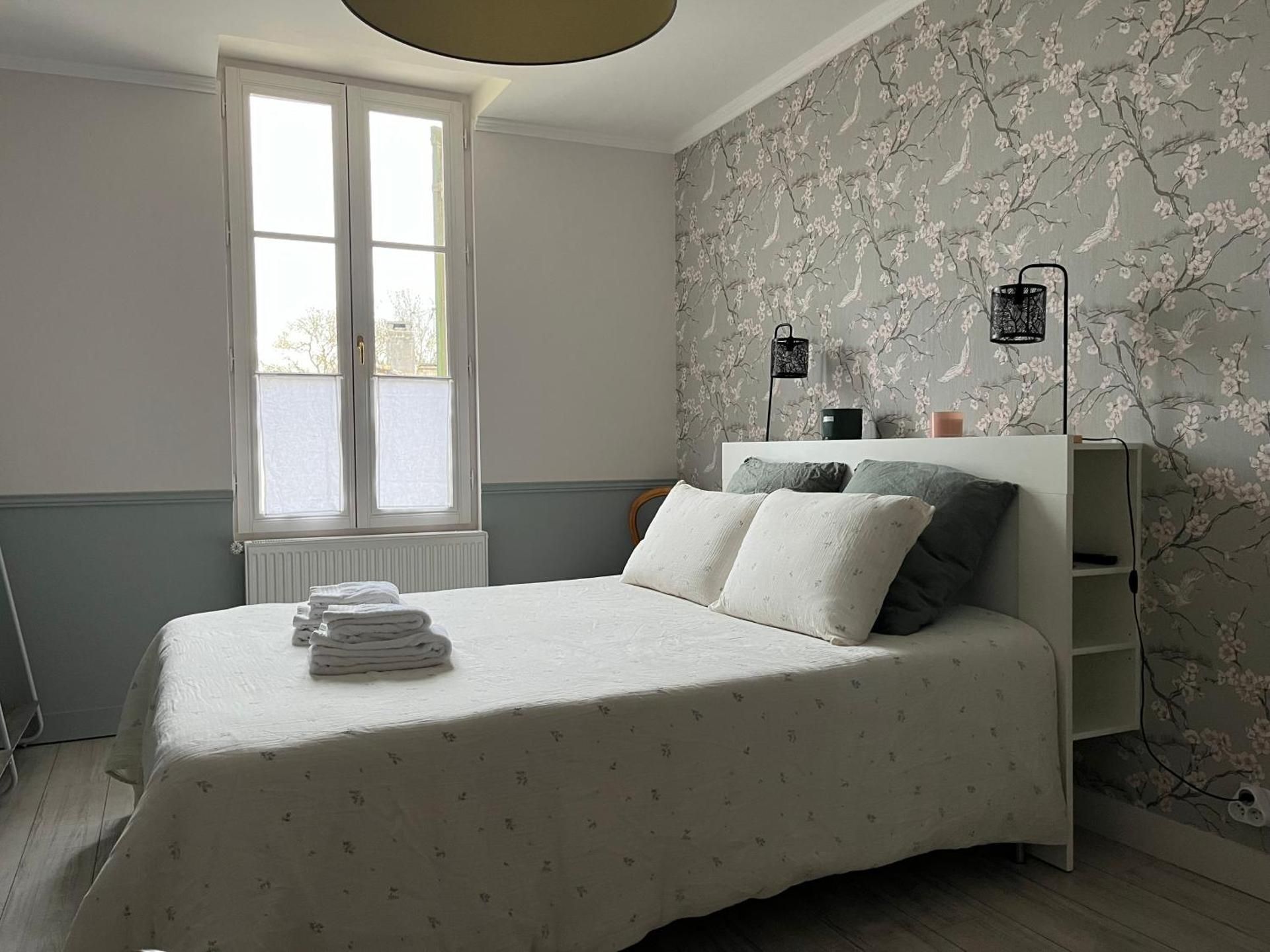 Standard Queen Room