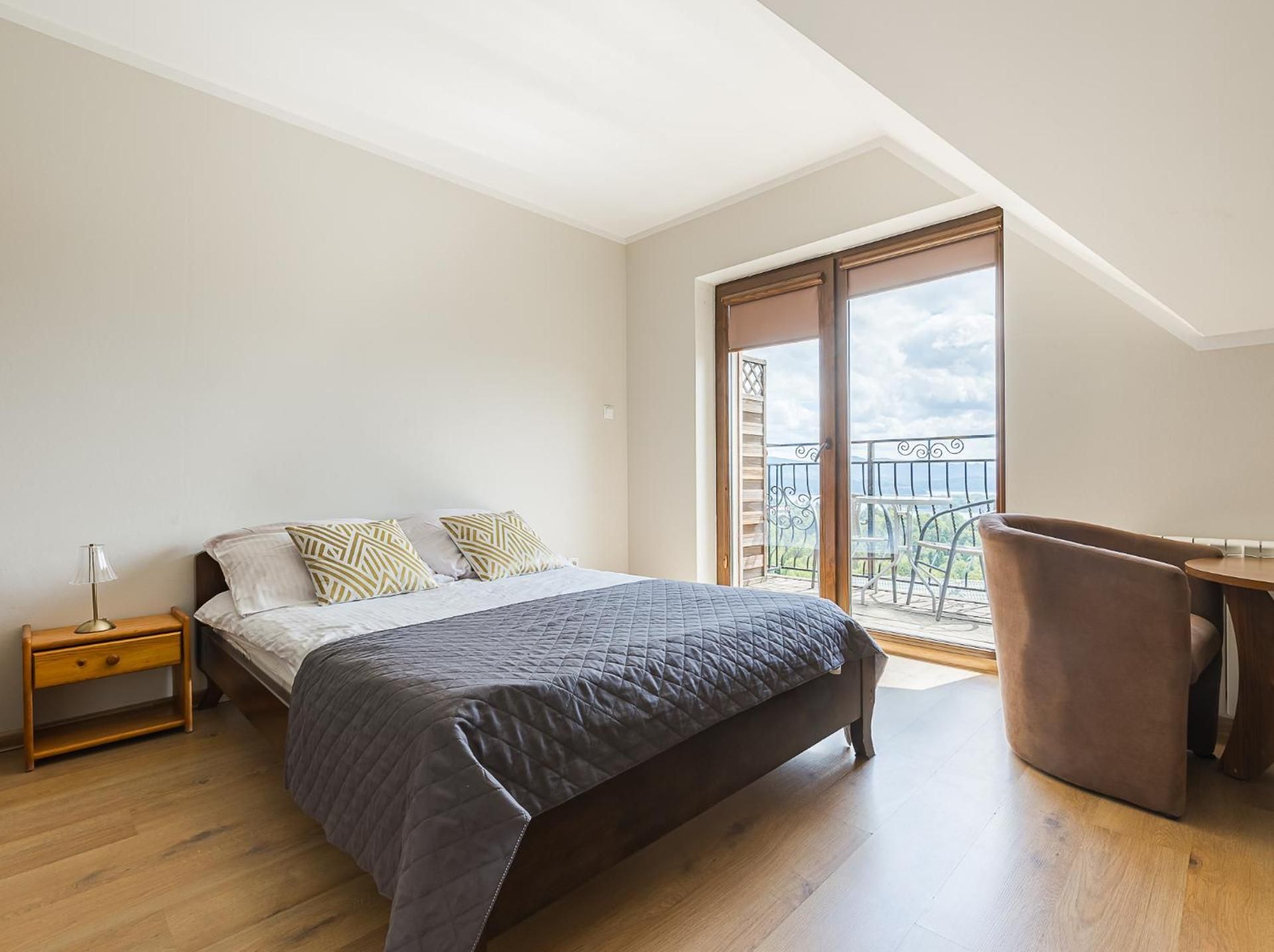 Double Room with Lake View