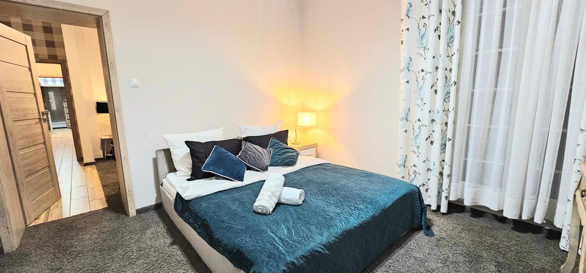One-Bedroom Apartment with Balcony