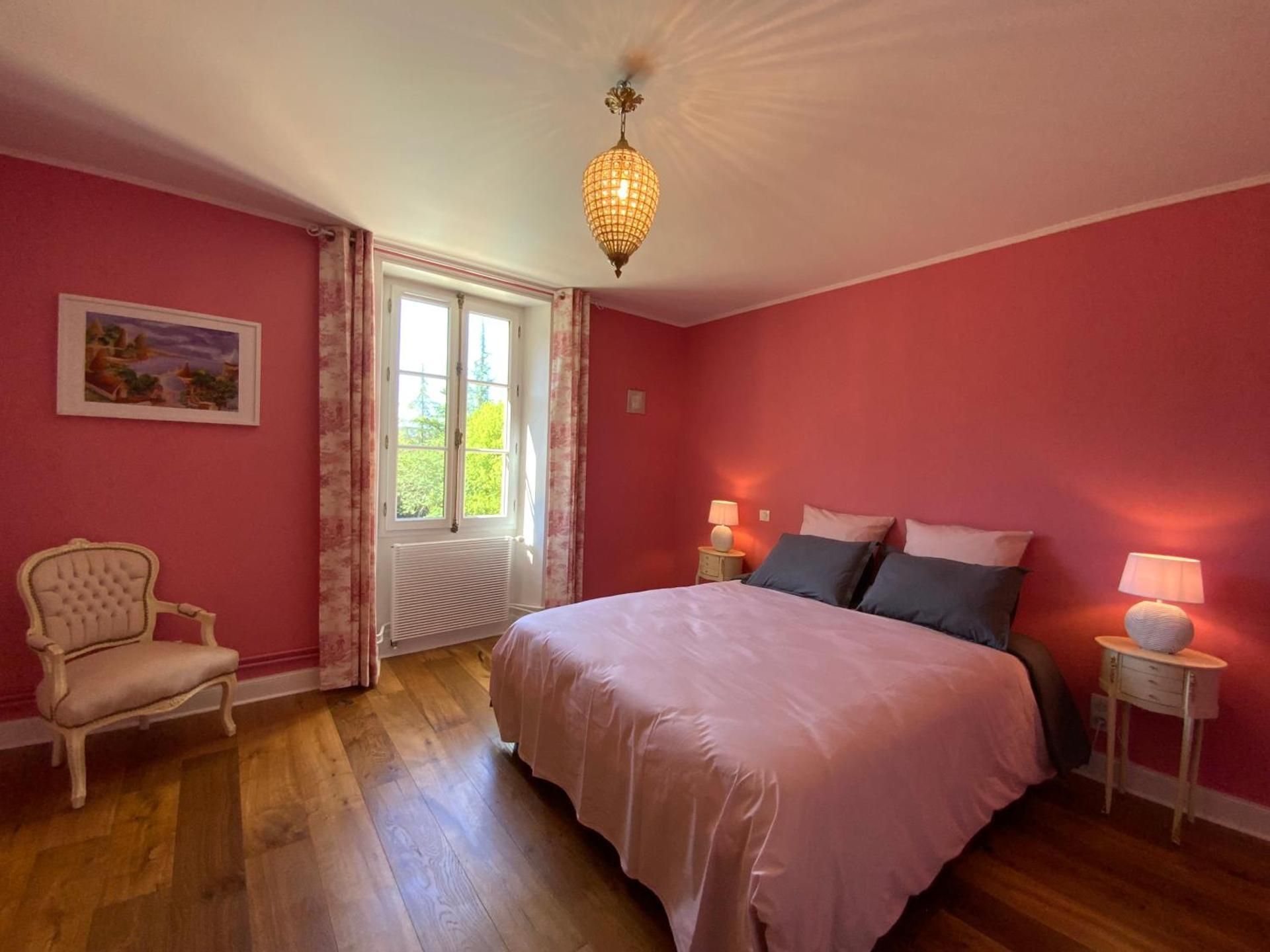 Queen Room with Pool View
