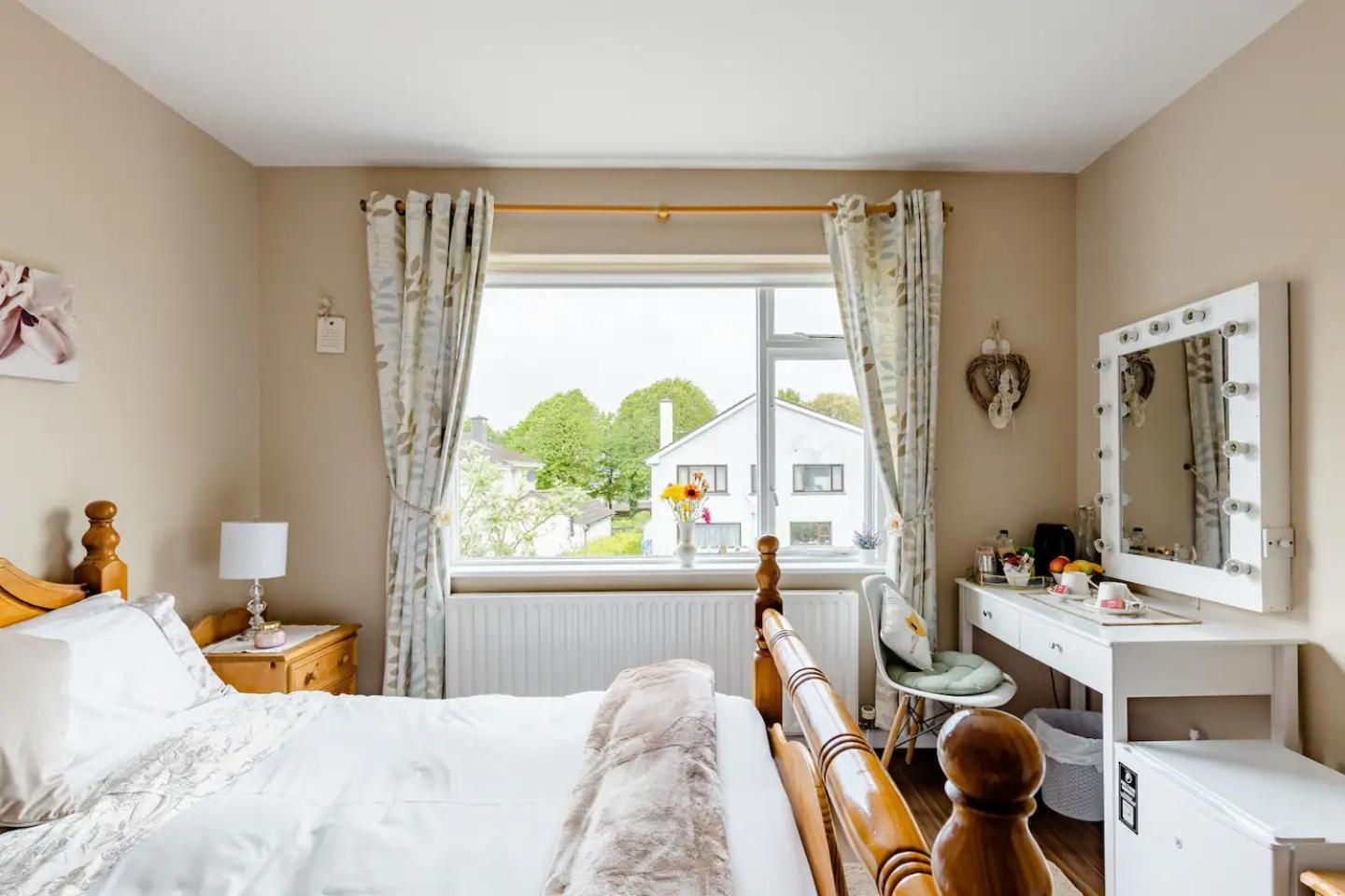 Double Room with Shared Bathroom